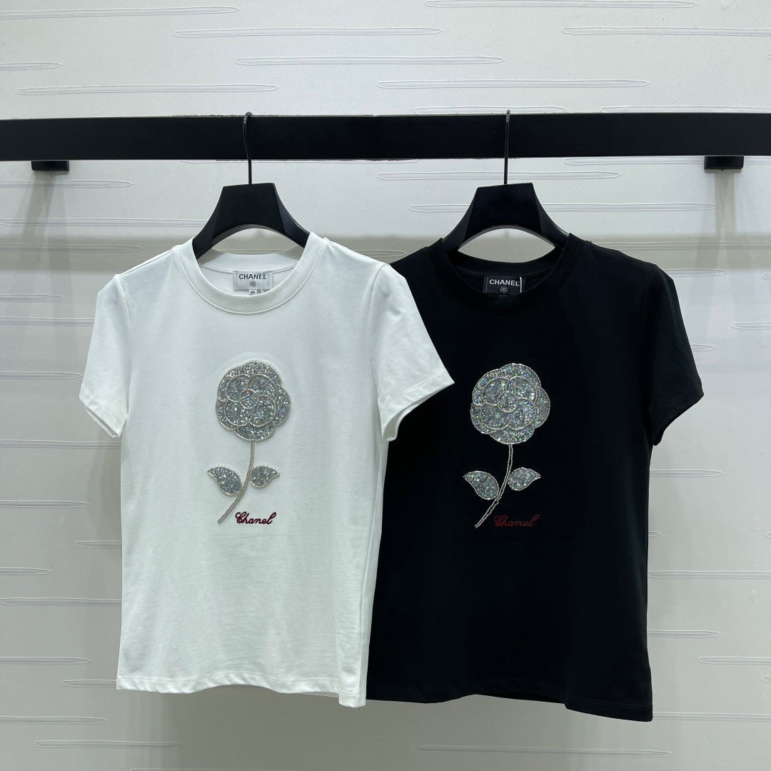 Chanel 2026 Short-sleeved T-shirt With Beaded Camellia 362438