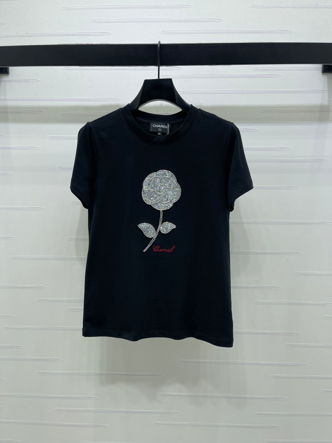 Chanel 2026 Short-sleeved T-shirt With Beaded Camellia 362438