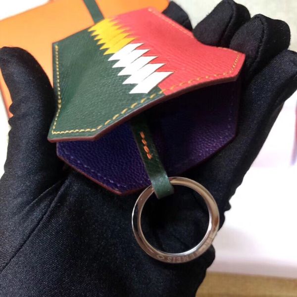 HM Clochette Cles Grand Tressage Charm In Green And Rose Lipstick