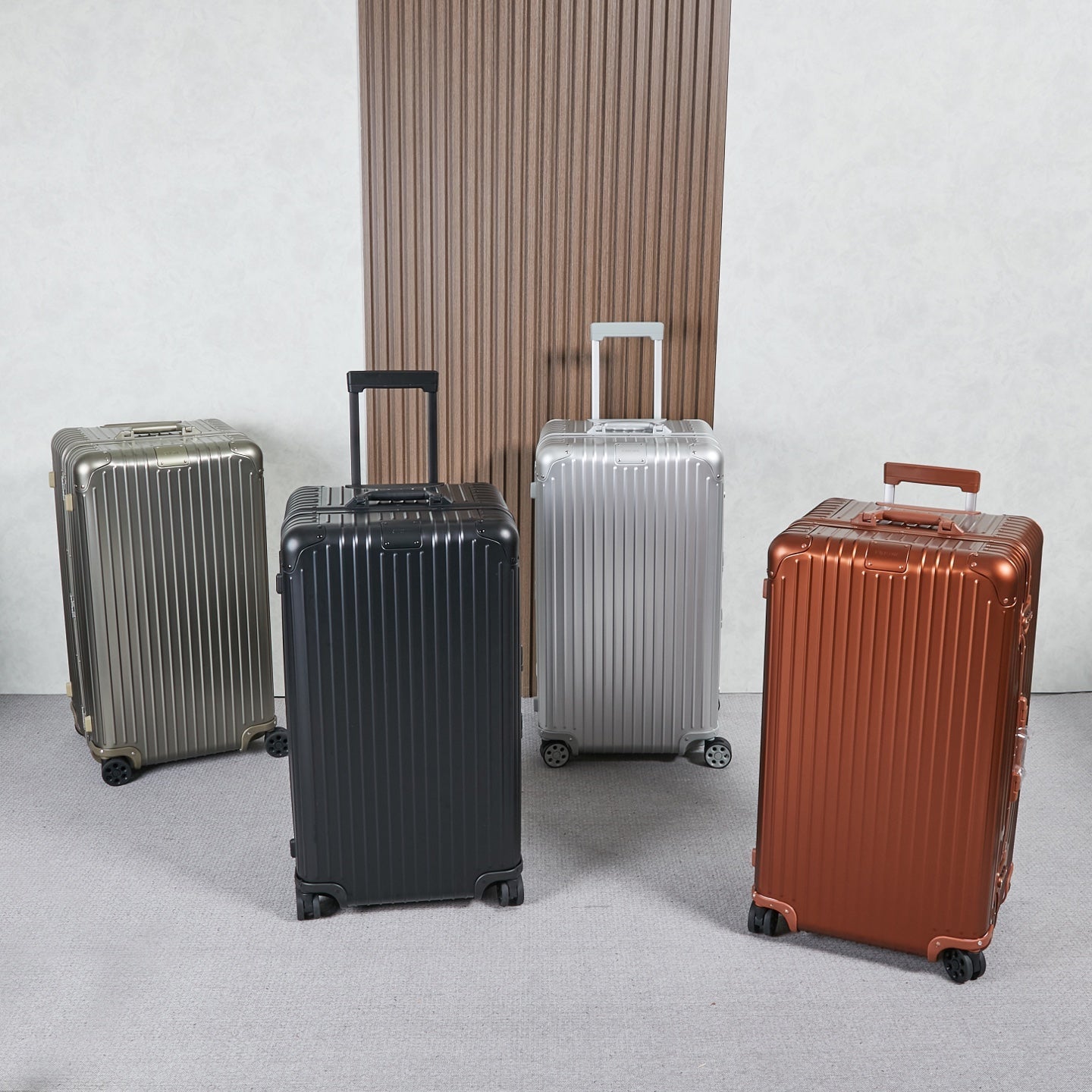 Rimowa 2025 Suitcase 33inch Aluminum 273920