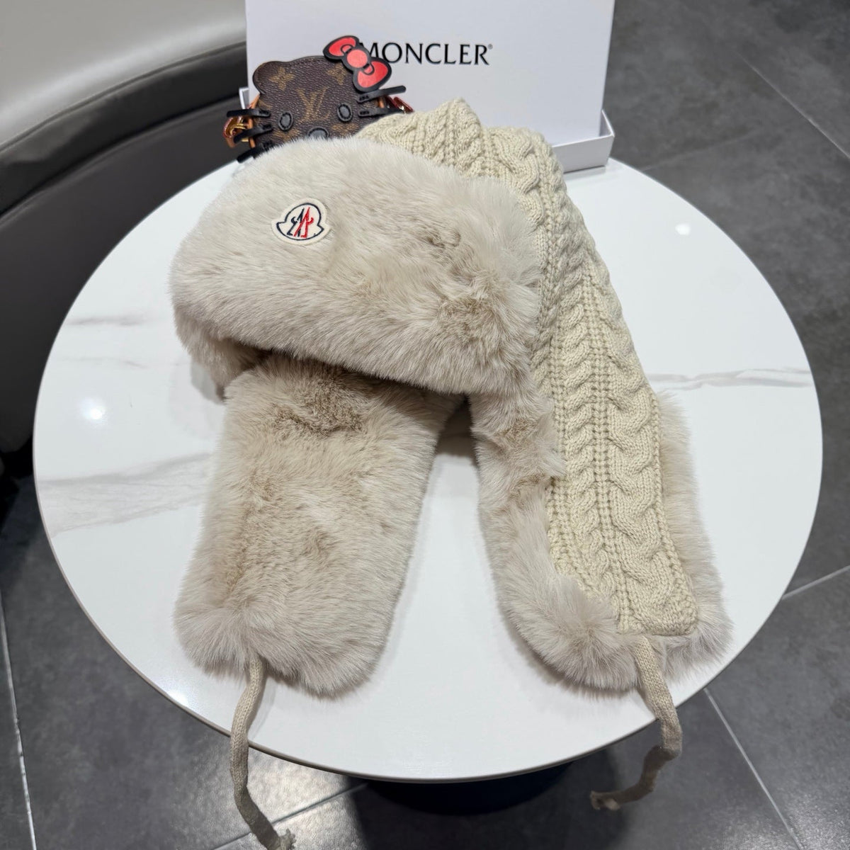 Moncler Lei Feng Hat 436937