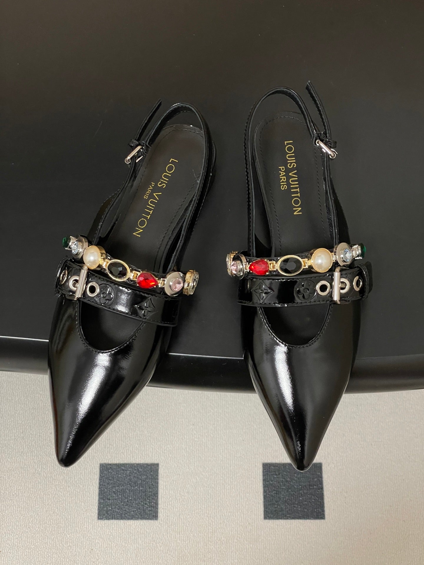 LV 2026 Vibe Slingback Flat Ballerina Cowhide 593439