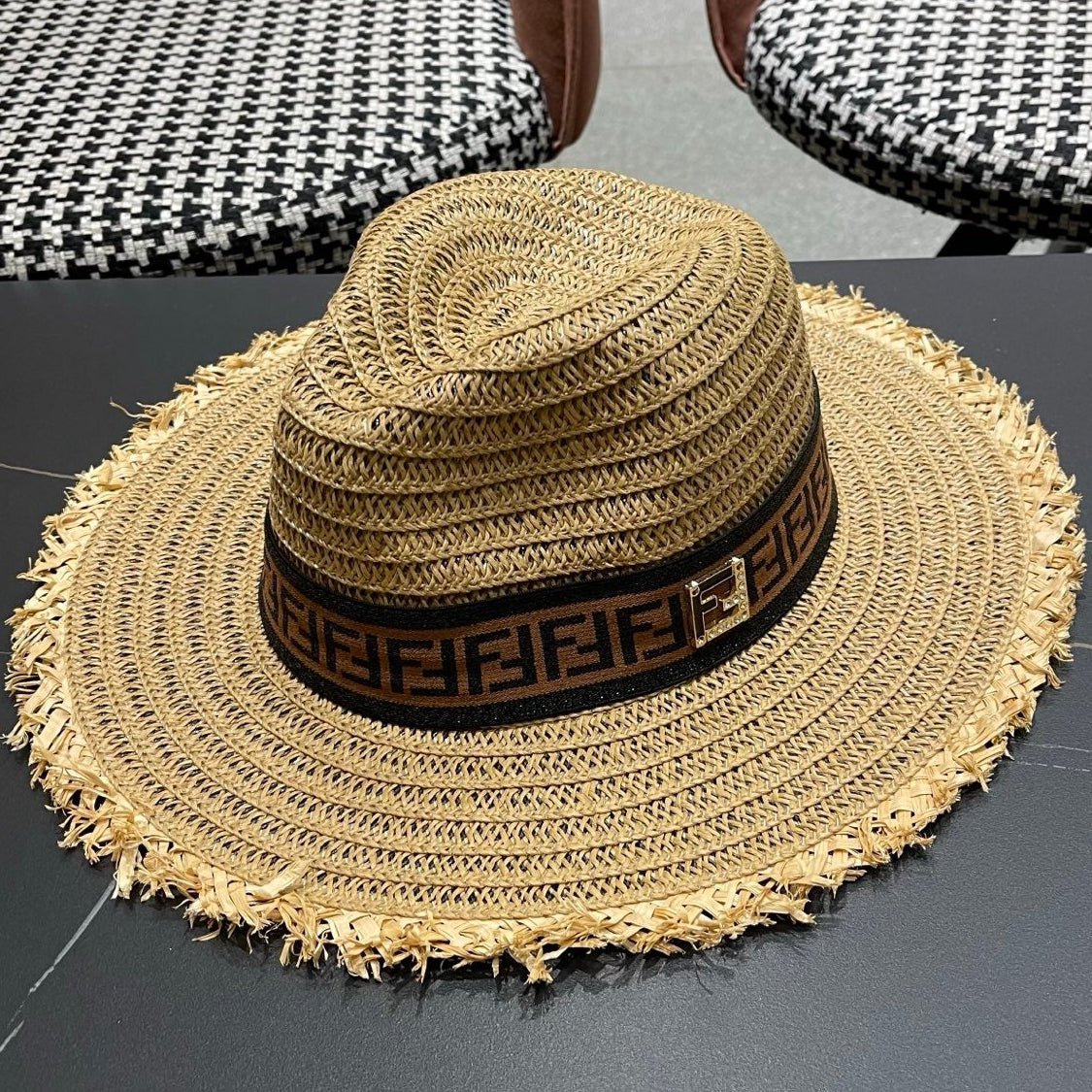 Fendi Wide-Brimmed Straw Hat 491777