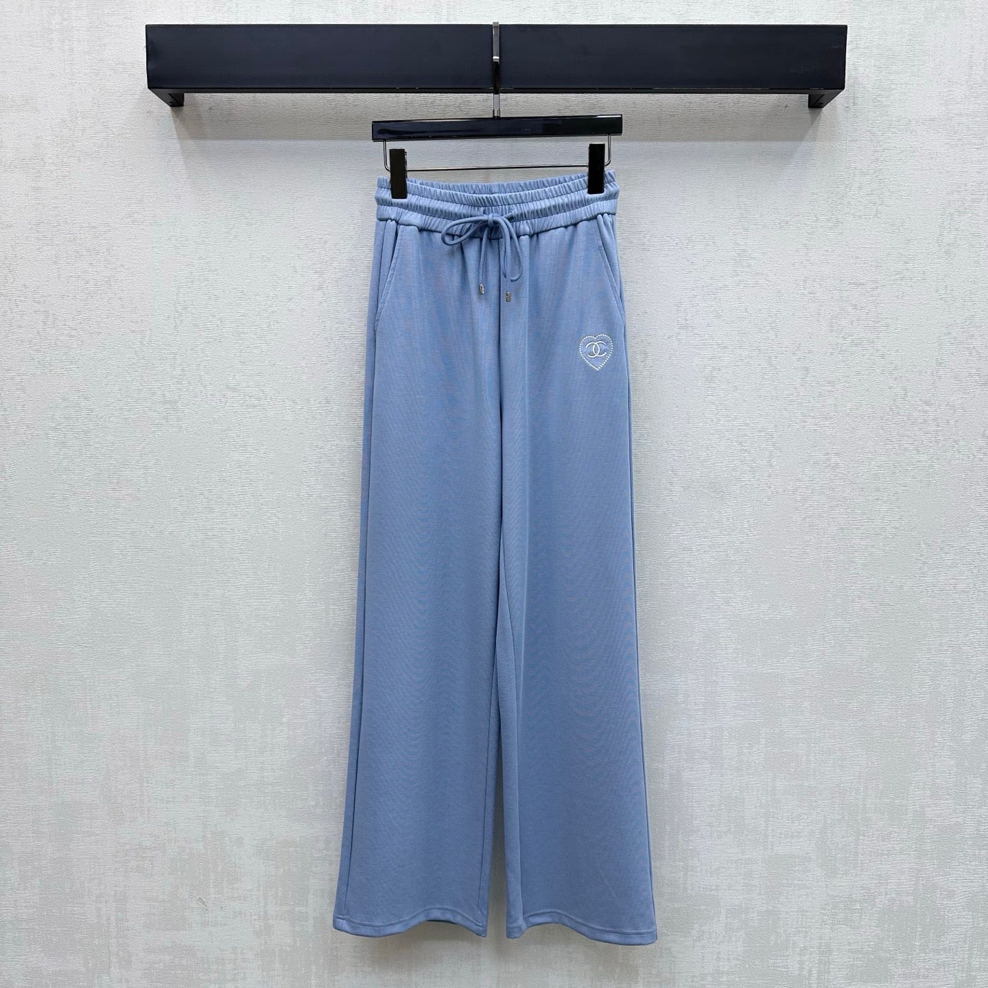 Chanel 2026 Embroidered Logo Straight-Leg Trousers Tencel Cotton 239282