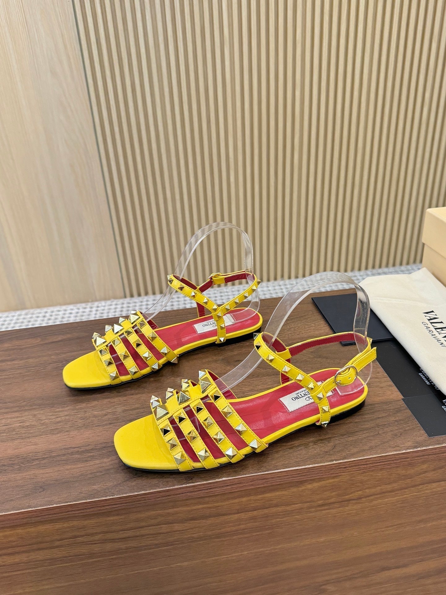 Valentino Garavani Rockstud Caged Calfskin Sandals 863321