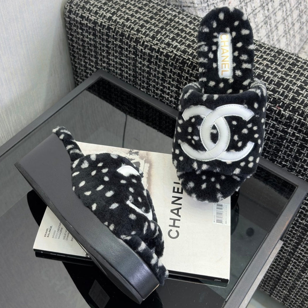Chanel 2026 Wedge Sandals 70mm Wool 128085
