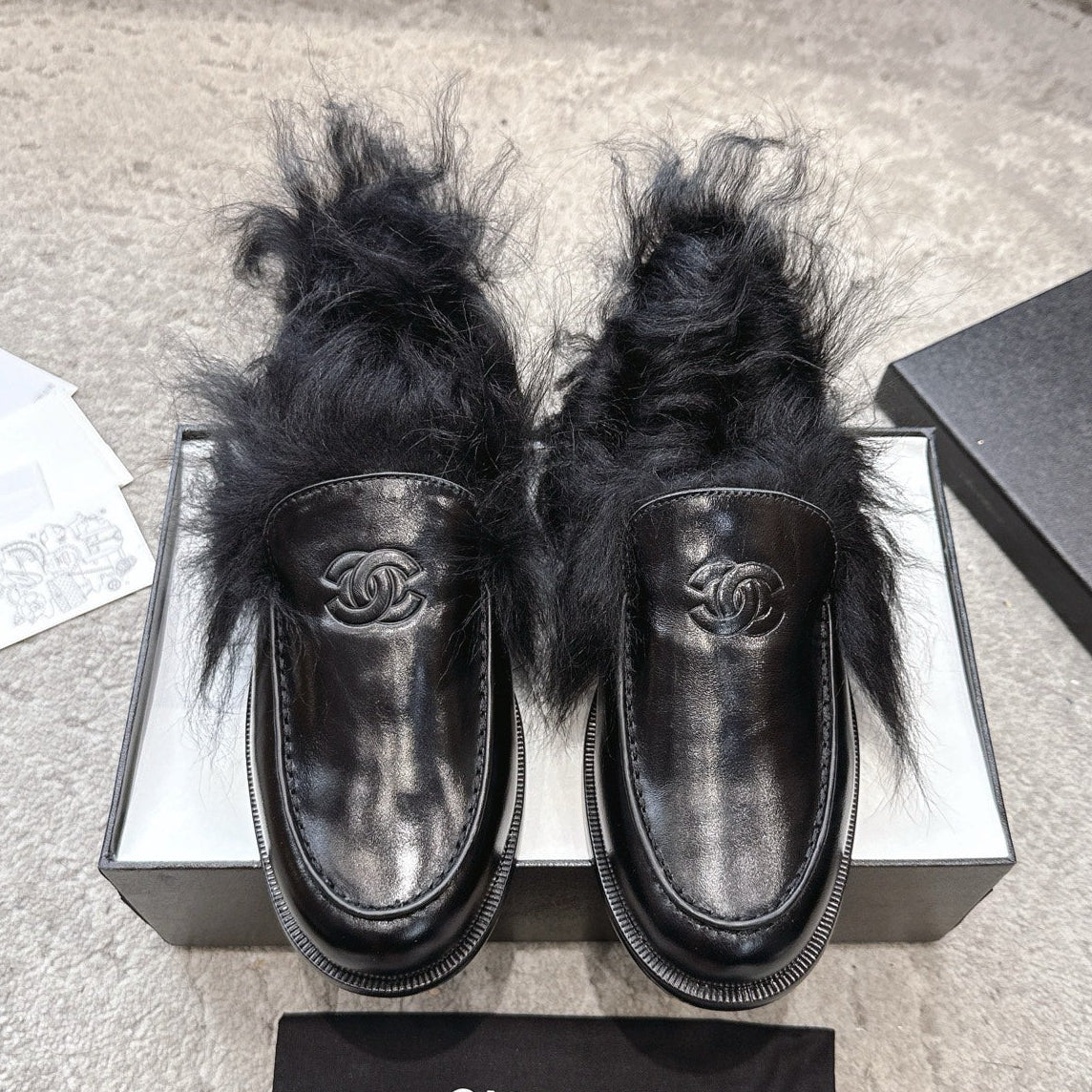 Chanel 2026 Shiny Crumpled Loafers Suede Leather Fur 188080