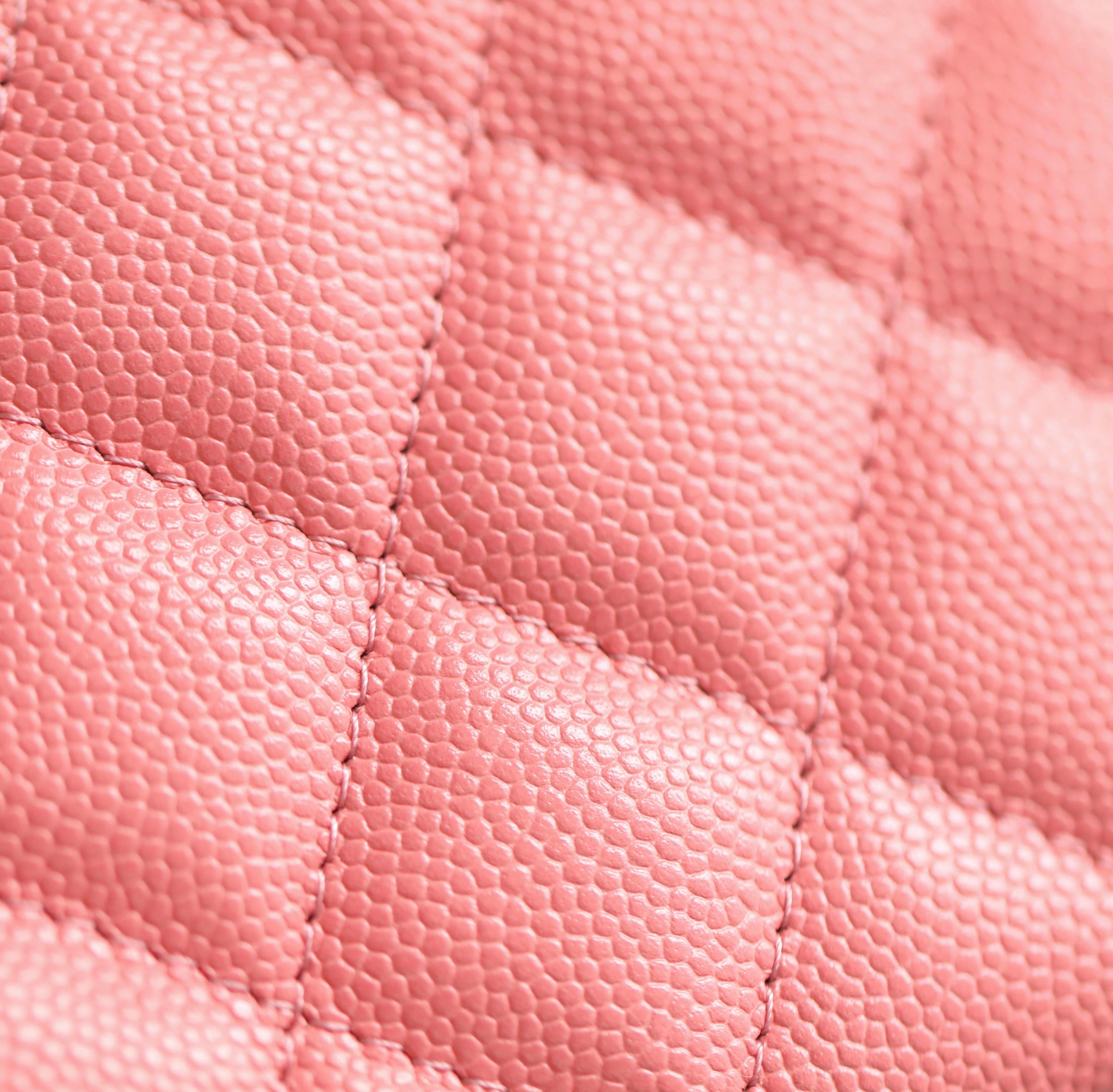 CC 2025 Vanity Bag 19.5cm Coral Pink Caviar Leather