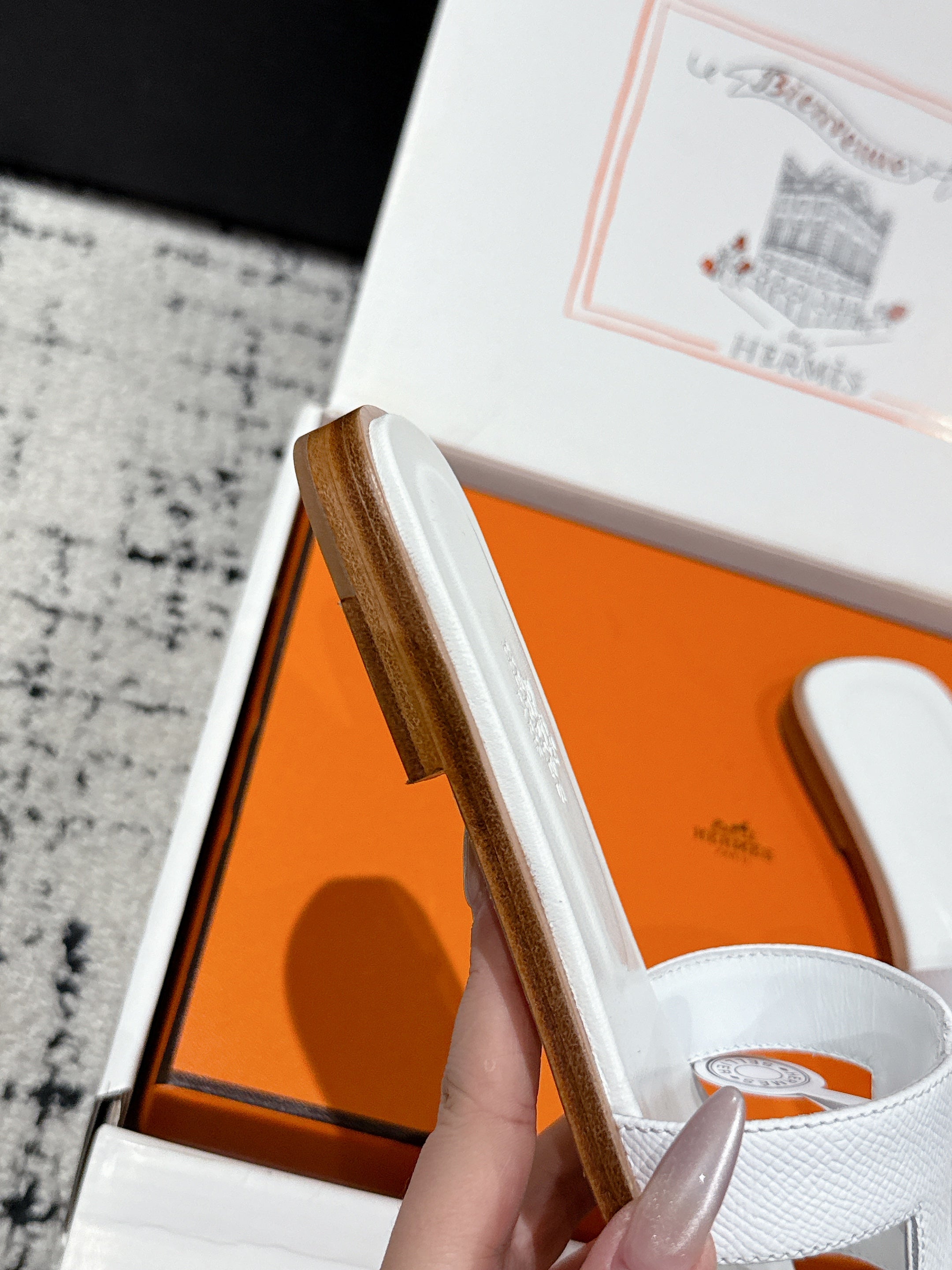 HM 25 Oran Sandal White Epsom