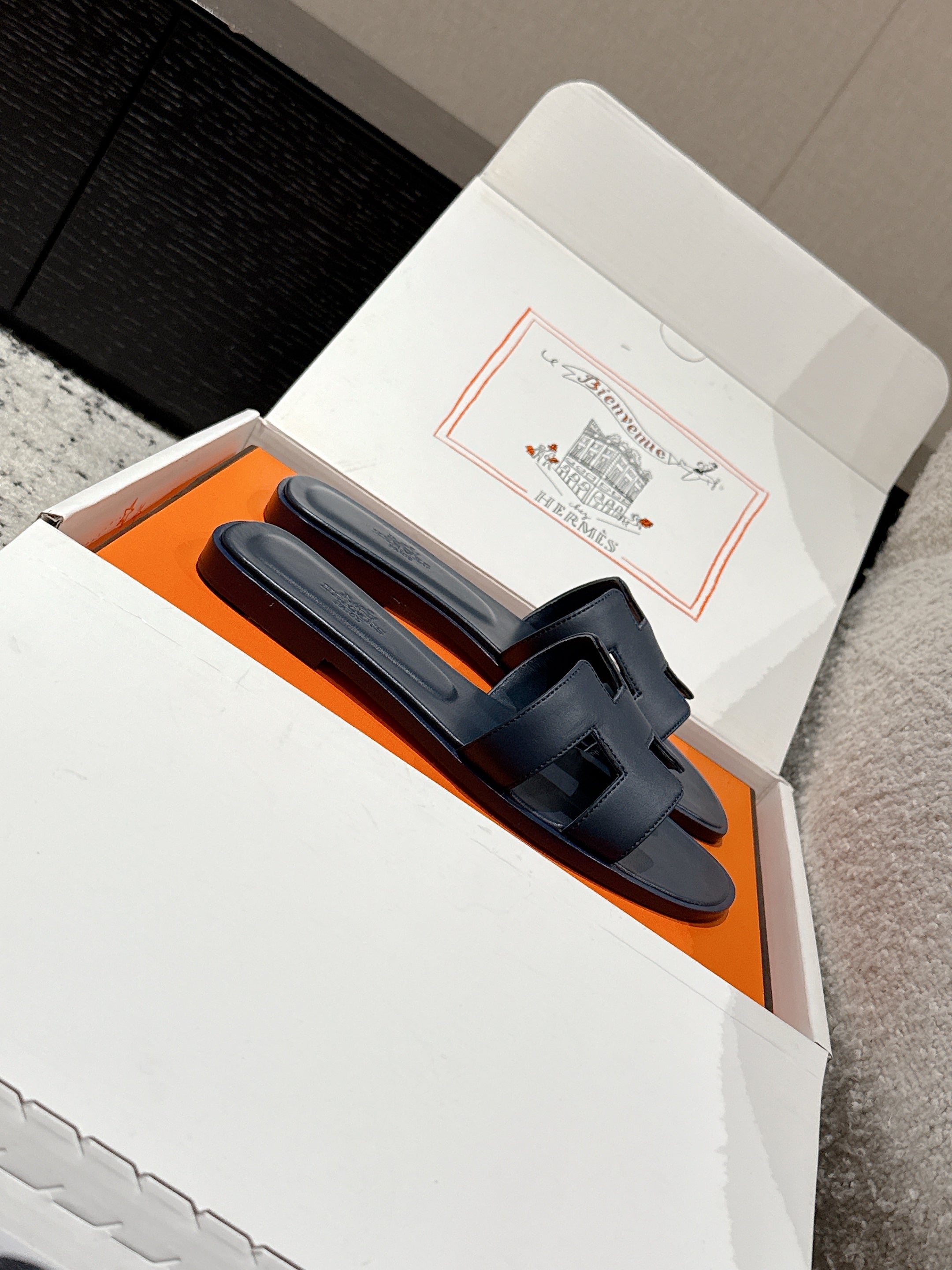 HM 25 Oran Sandal Dark Blue Calfskin