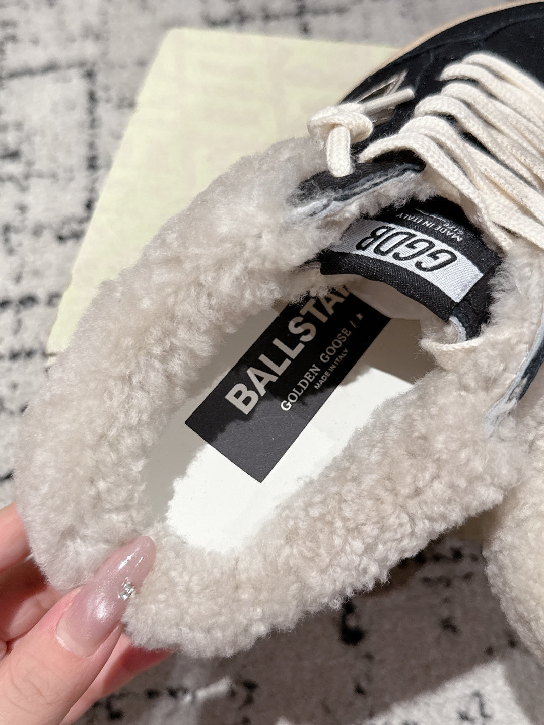 Golden Goose 2025 Star Sabot Shearling-lined Mule Black Beige Cowhide Wool 500586