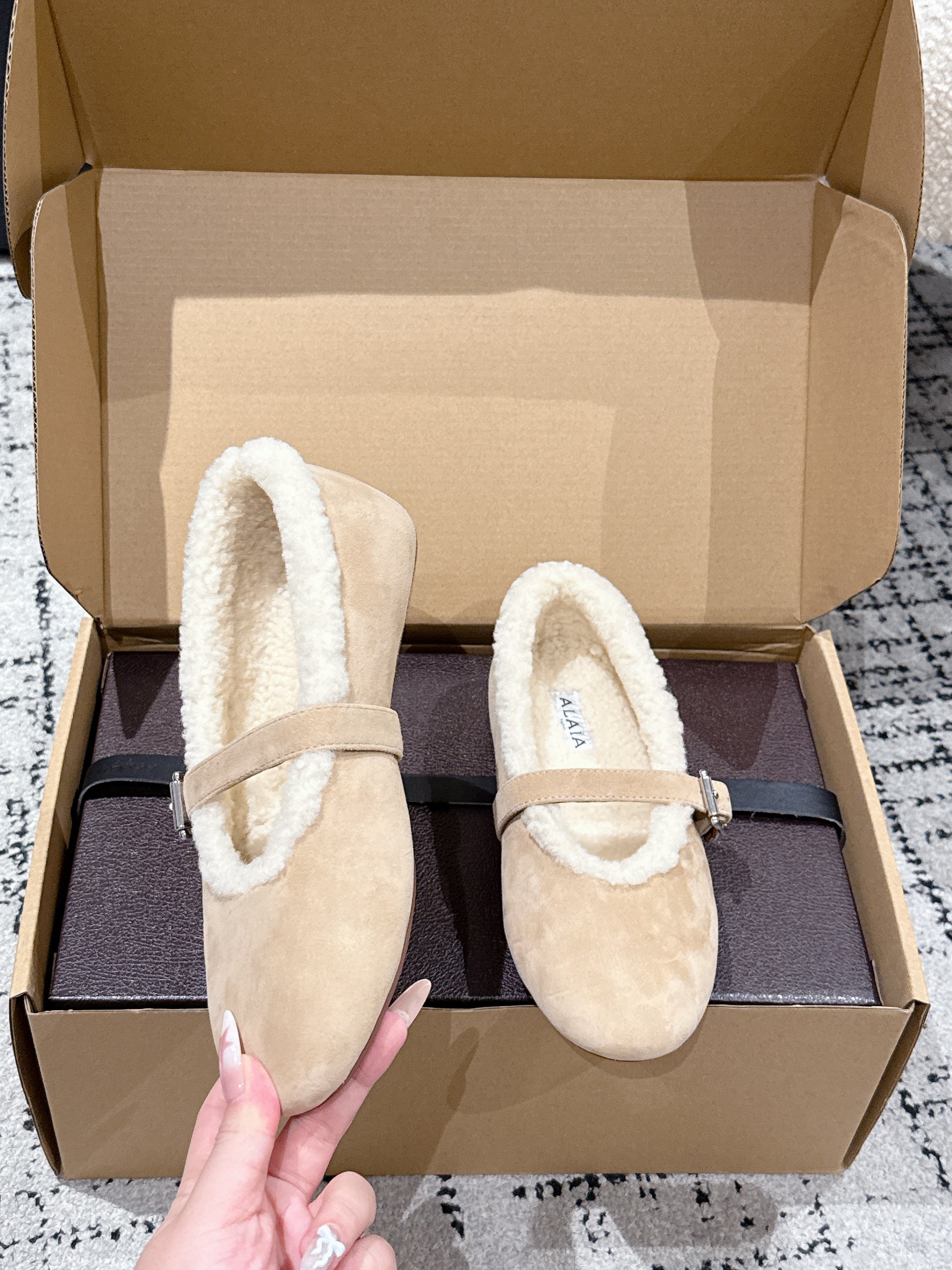 Alaia 2025 Ballet Flat Beige White Suede Wool 558671