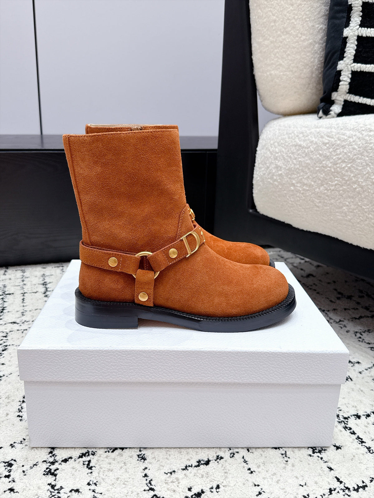 Dior 2026 Bolt Ankle Boots Suede Leather 139290