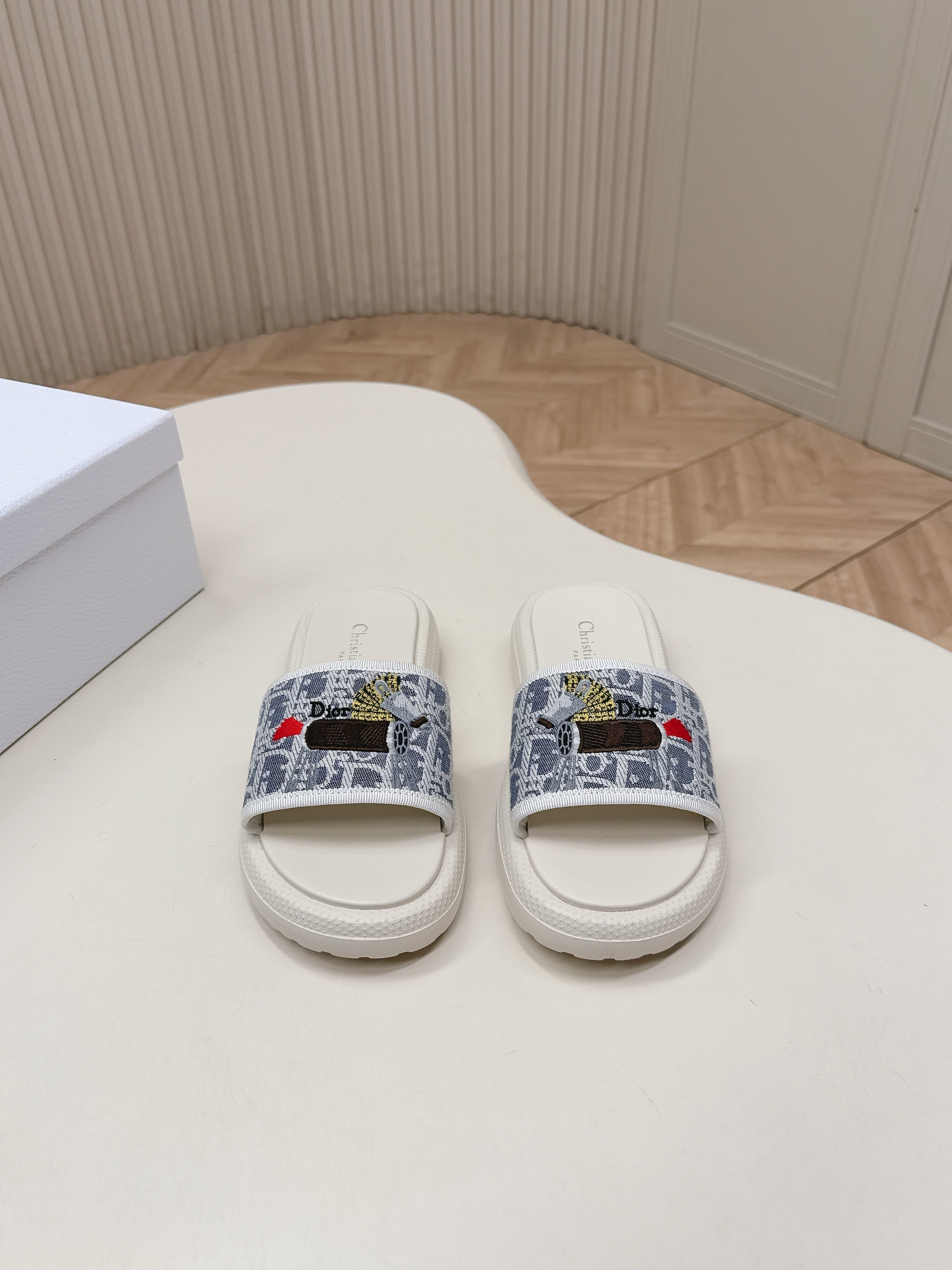 CD 26s  Slippers White Blue Canvas Lambskin 643804