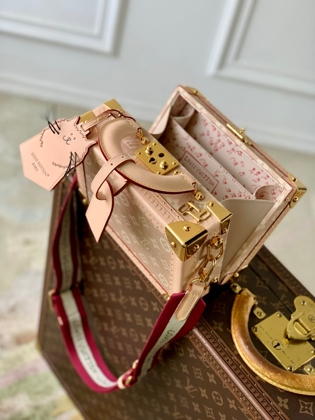 LV 2025 Petite Valise Box-Shaped Bag Beige Canvas Cowhide 346582