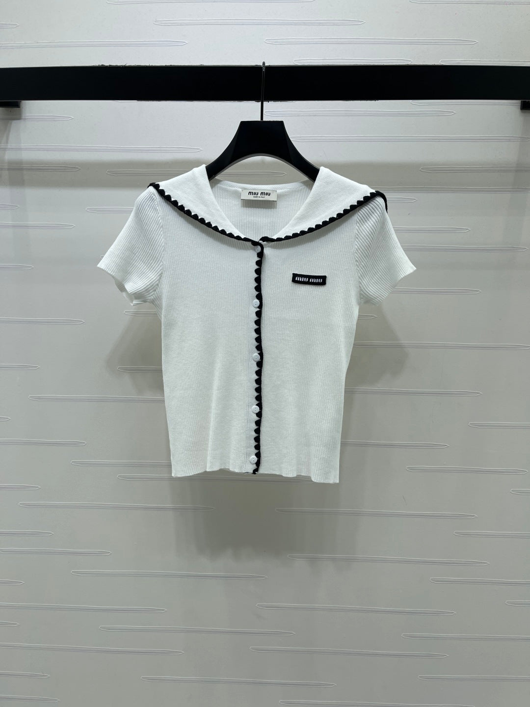 Miumiu 2026 Shawl-style Knitted Short-sleeved Cardigan Wool 395726