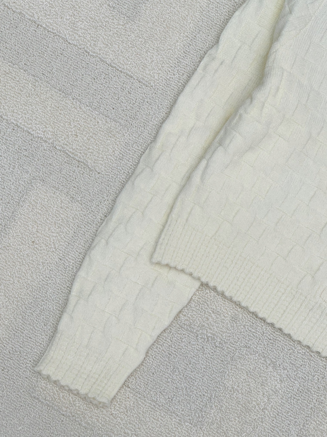 Chanel 2025 Polo Neck High-Waisted Short Knit Cardigan White Wool