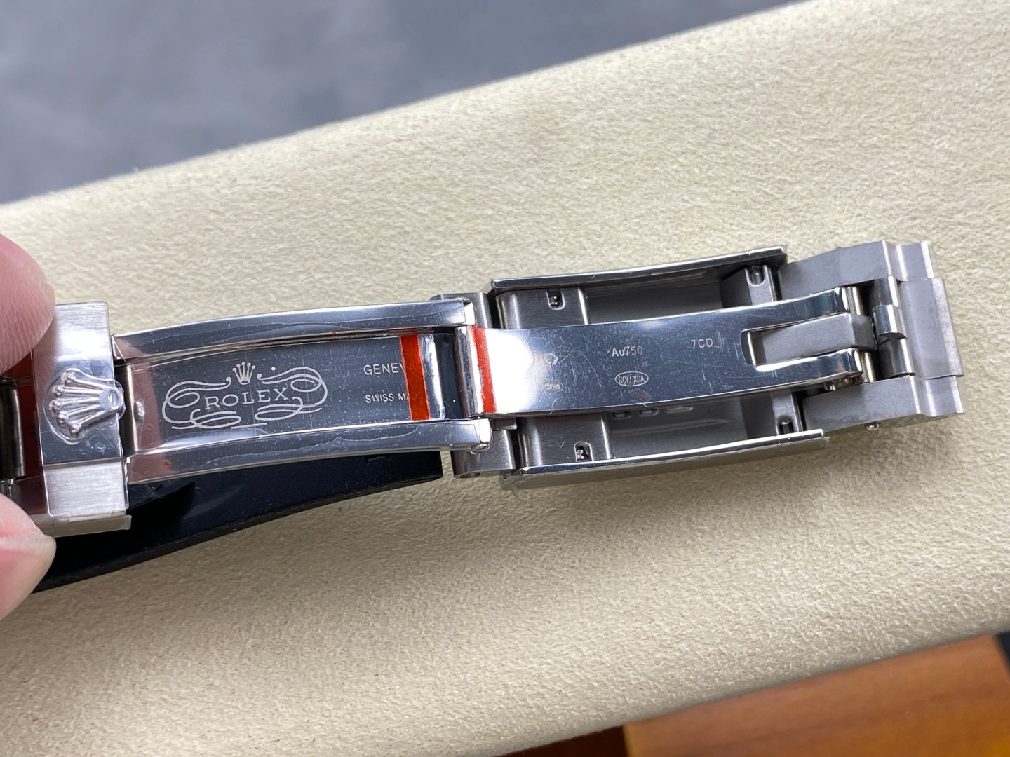 Rolex Yacht-Master 40mm White Gold Case Black Dial Rubber Strap