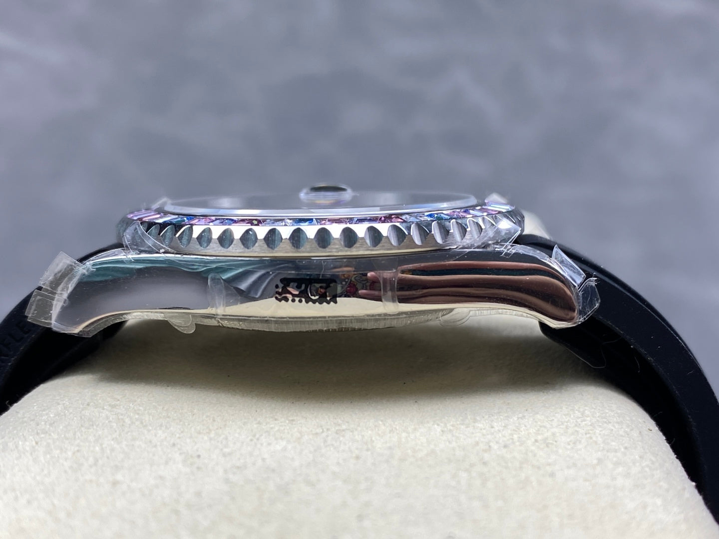 Rolex Yacht-Master 40mm White Gold Case Black Dial Rubber Strap