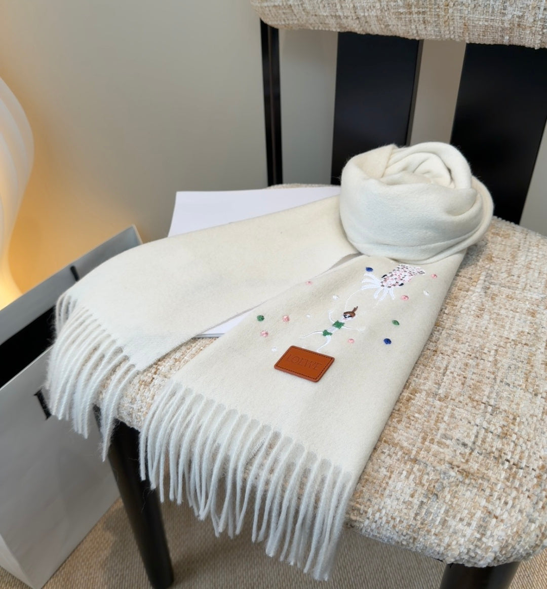 Loewe Scarf 180CM Ivory Wool-blend 909785