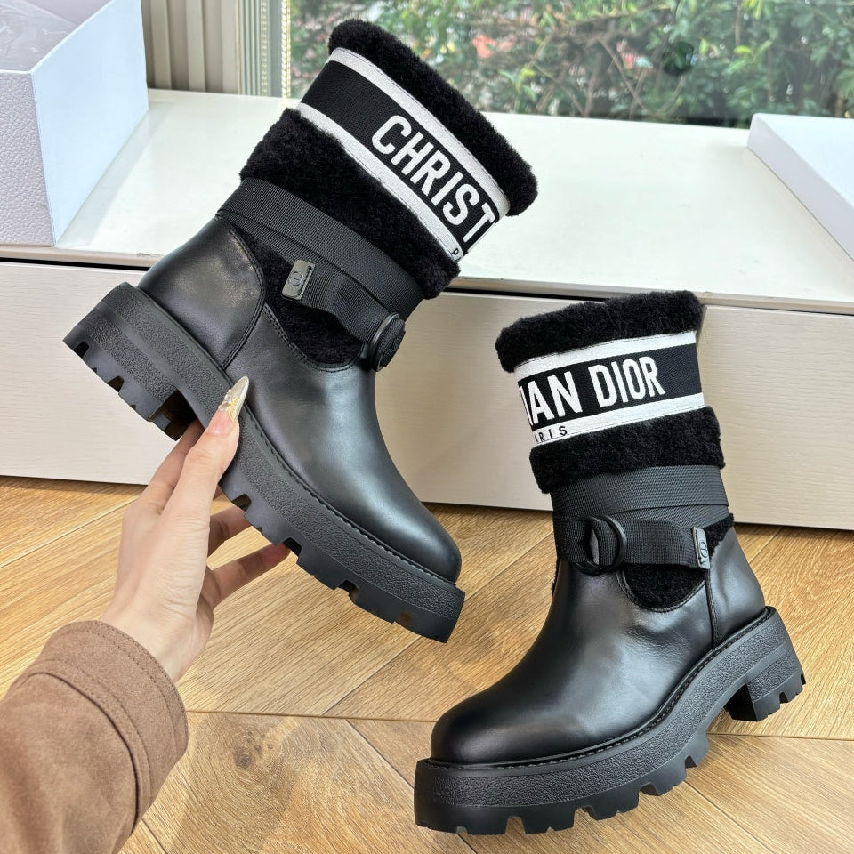 Dior 2026 D-Major Ankle Boots Wool Cowhide 128410