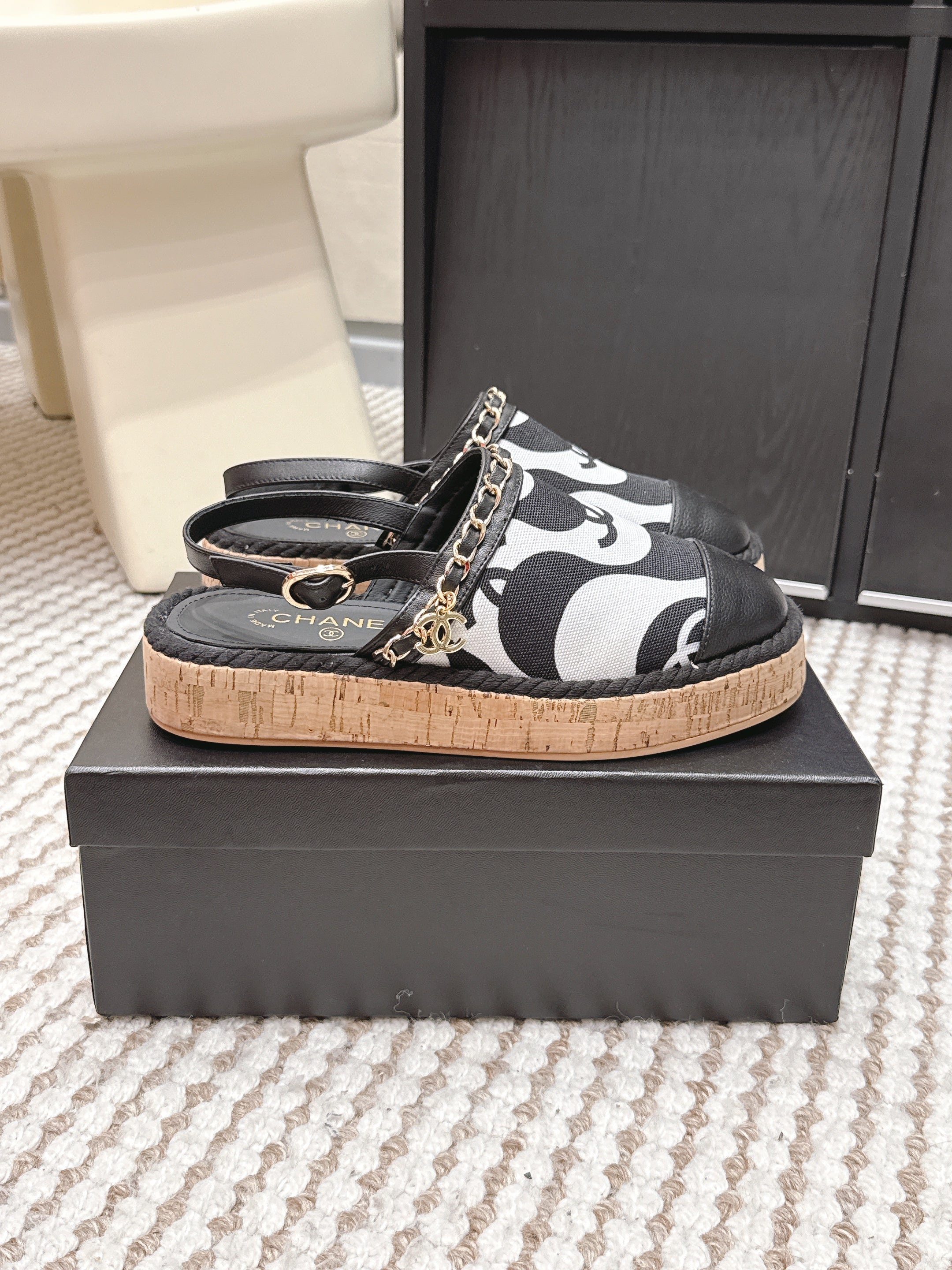 CC 26s Rope-Soled Sandals Black White Canvas Leather 652562