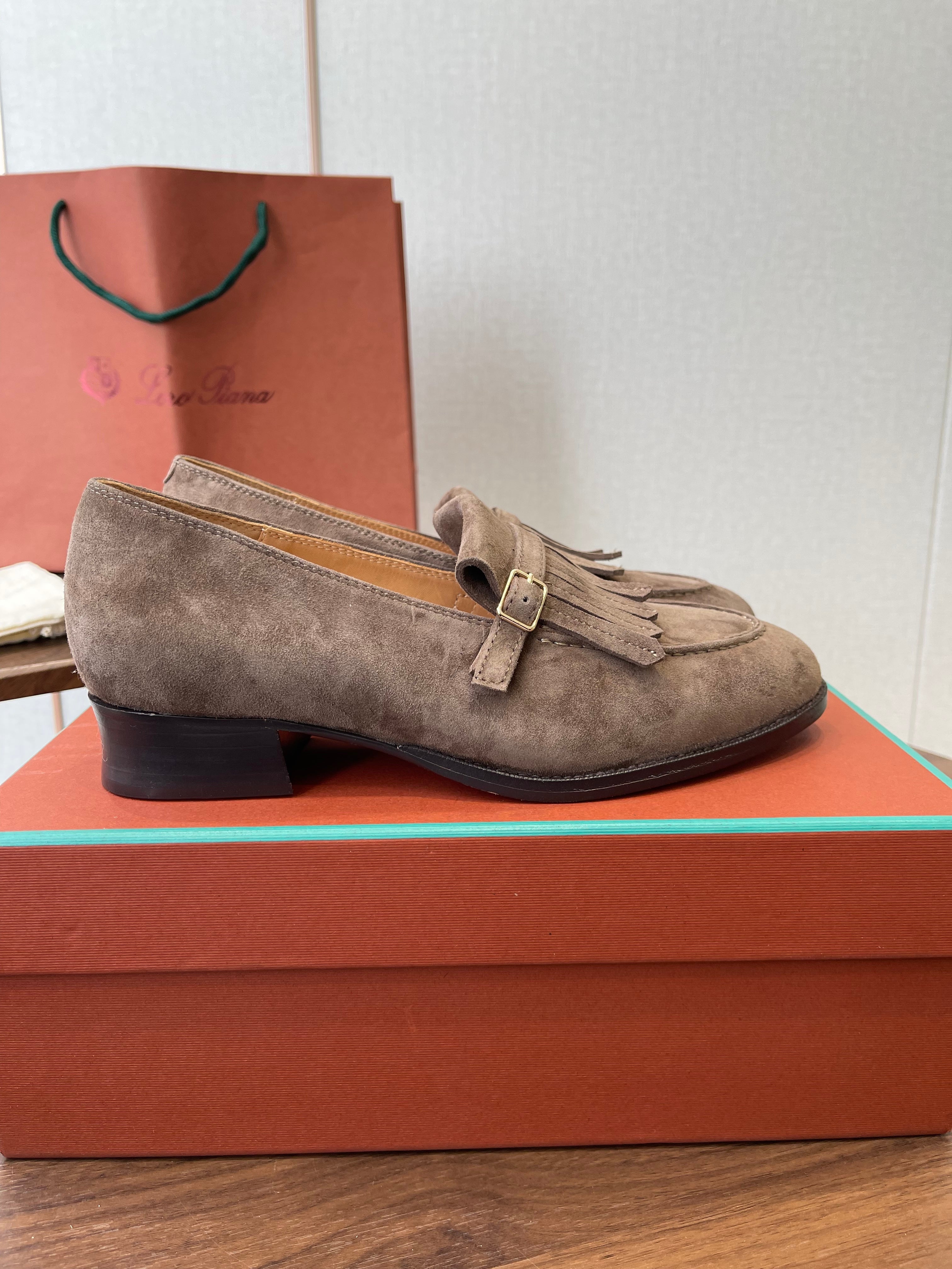 LP 26SS Loafers Brown Suede 579614