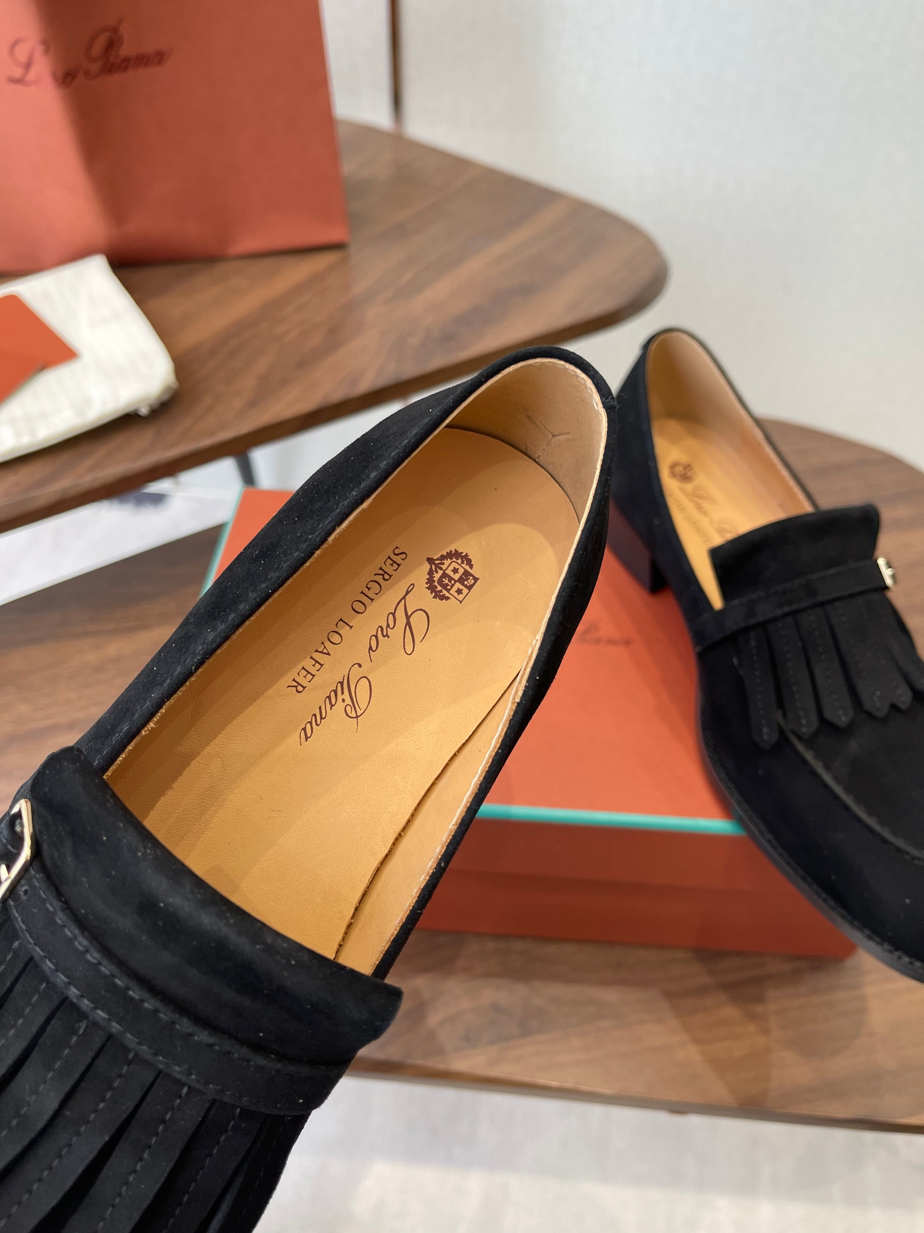 LP 26SS Loafers  Black Suede 579616