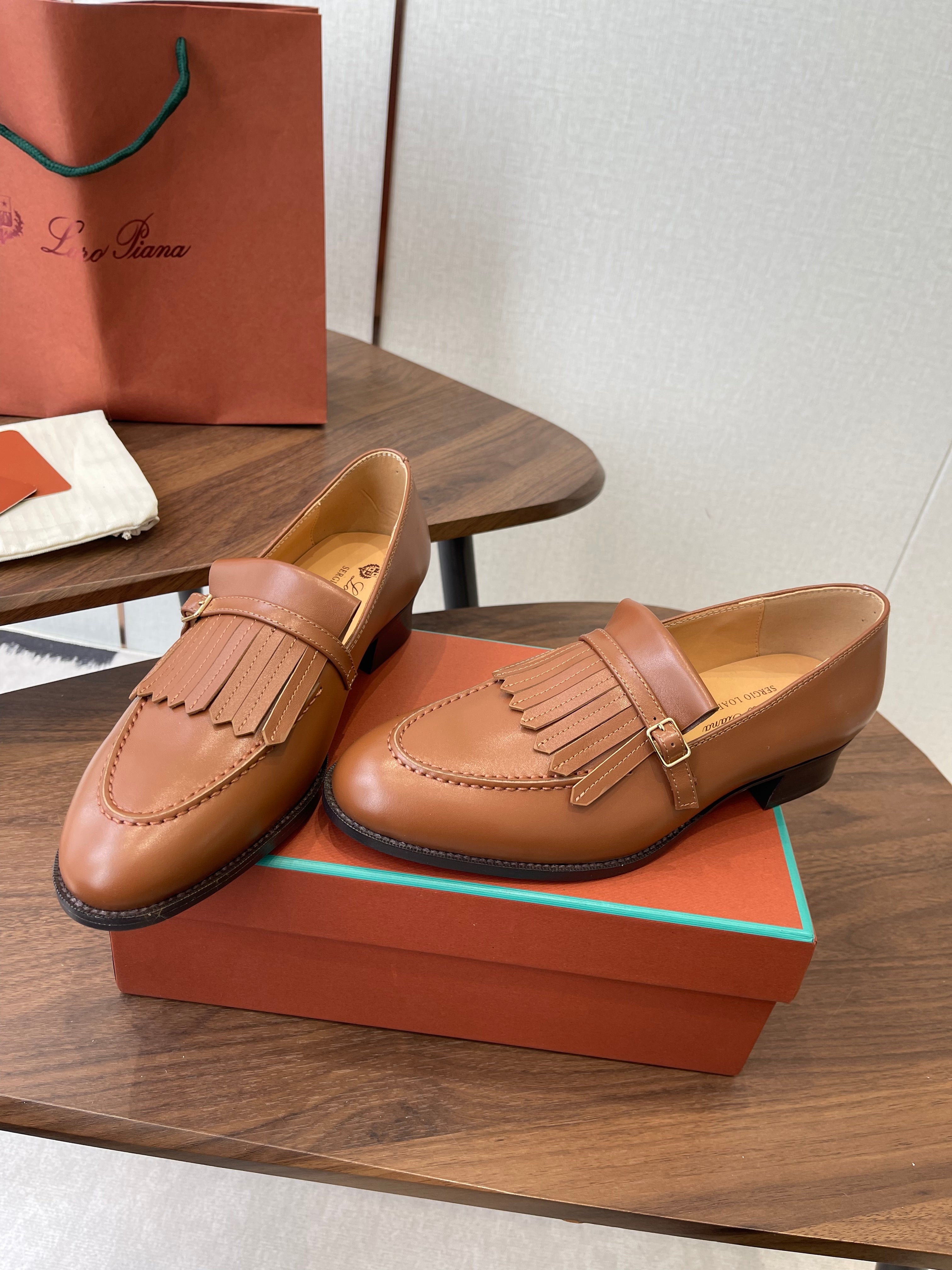 LP 26SS Loafers Brown Lambskin 579619