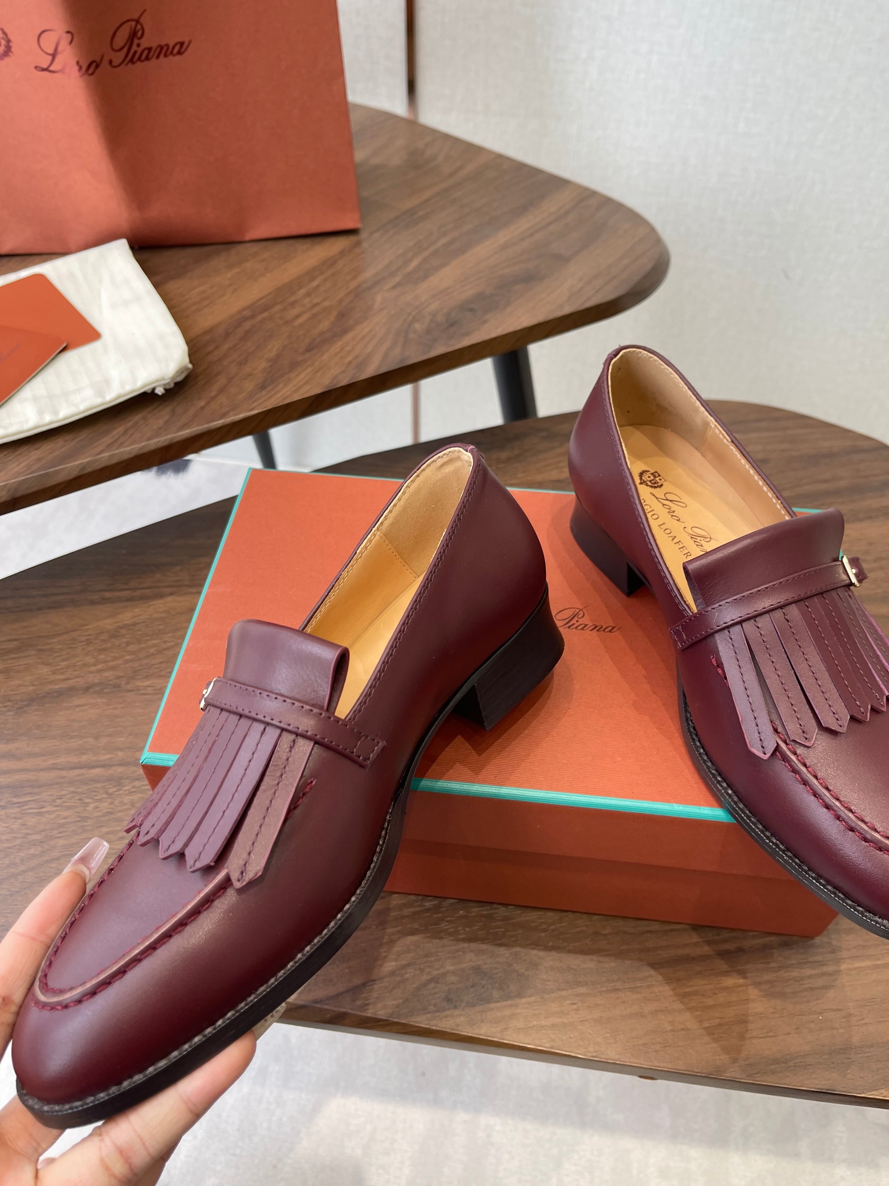 LP 26SS Loafers Burgundy Lambskin 579620