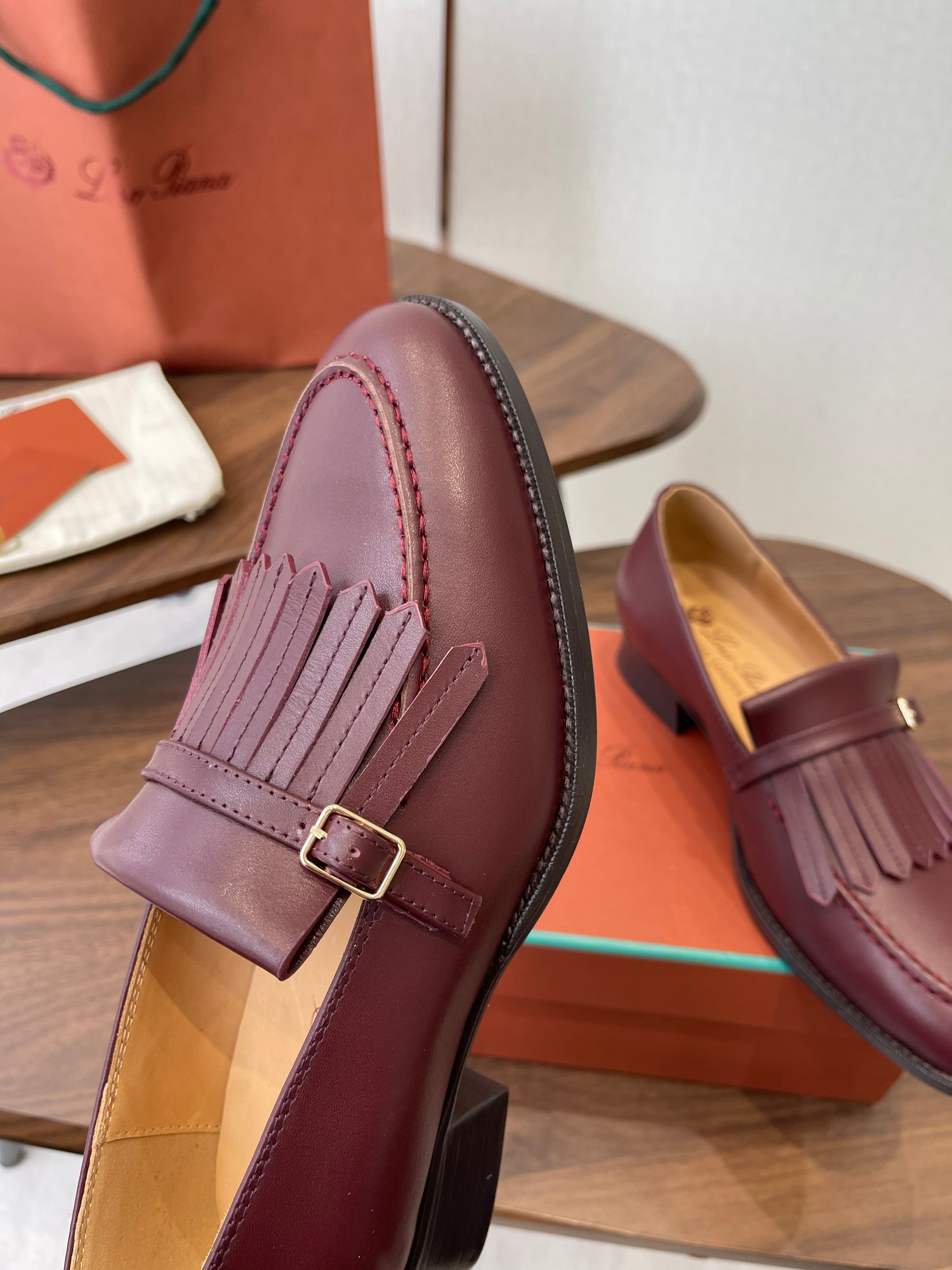 LP 26SS Loafers Burgundy Lambskin 579620