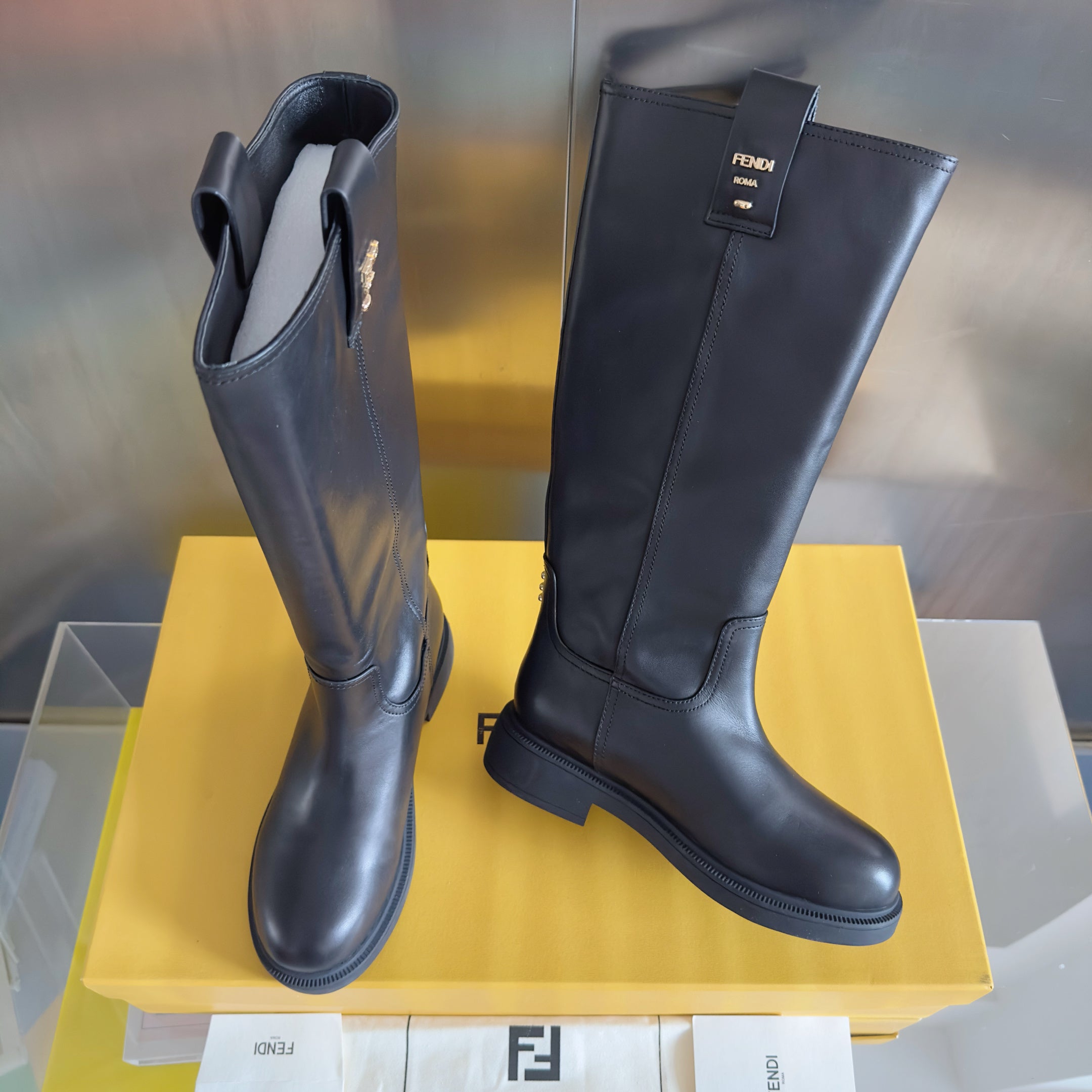 Fendi 2025 Long Boot Black Sheepskin 553109