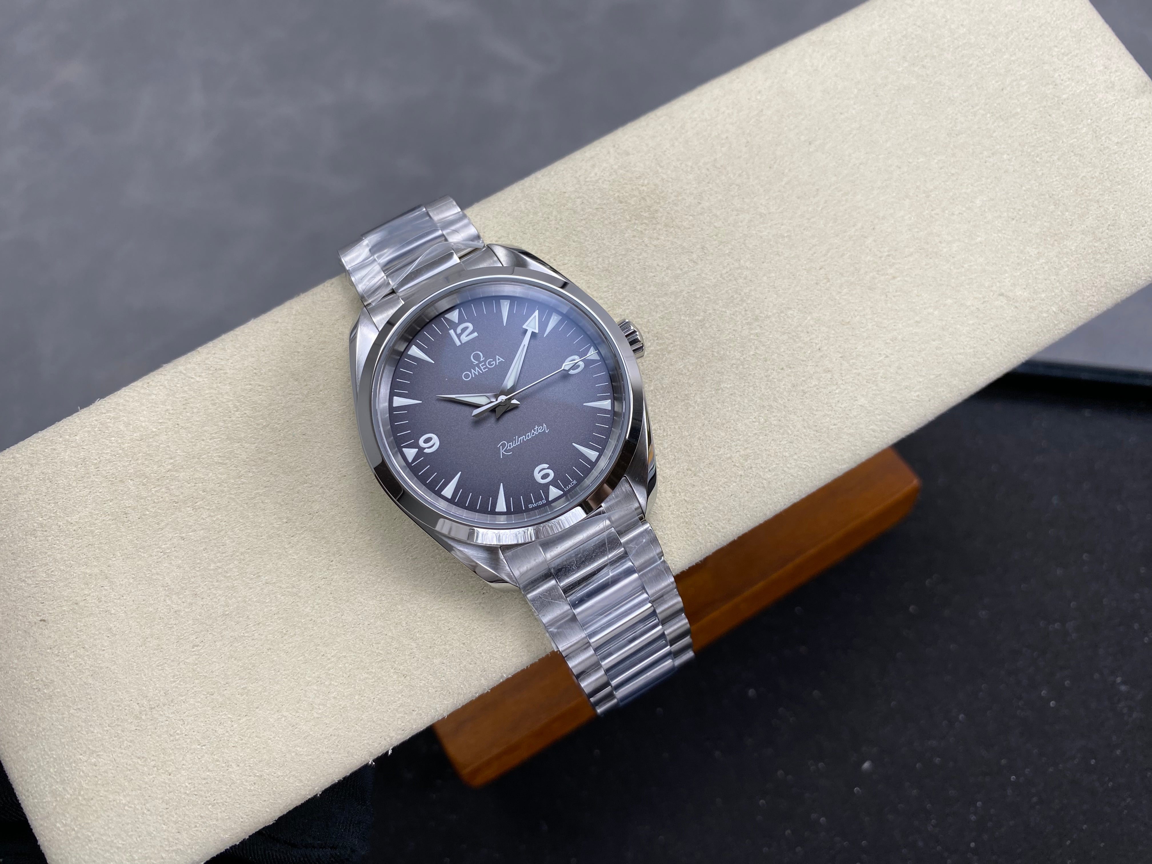 Omega Seamaster Railmaster 38mm Steel Grey Dial