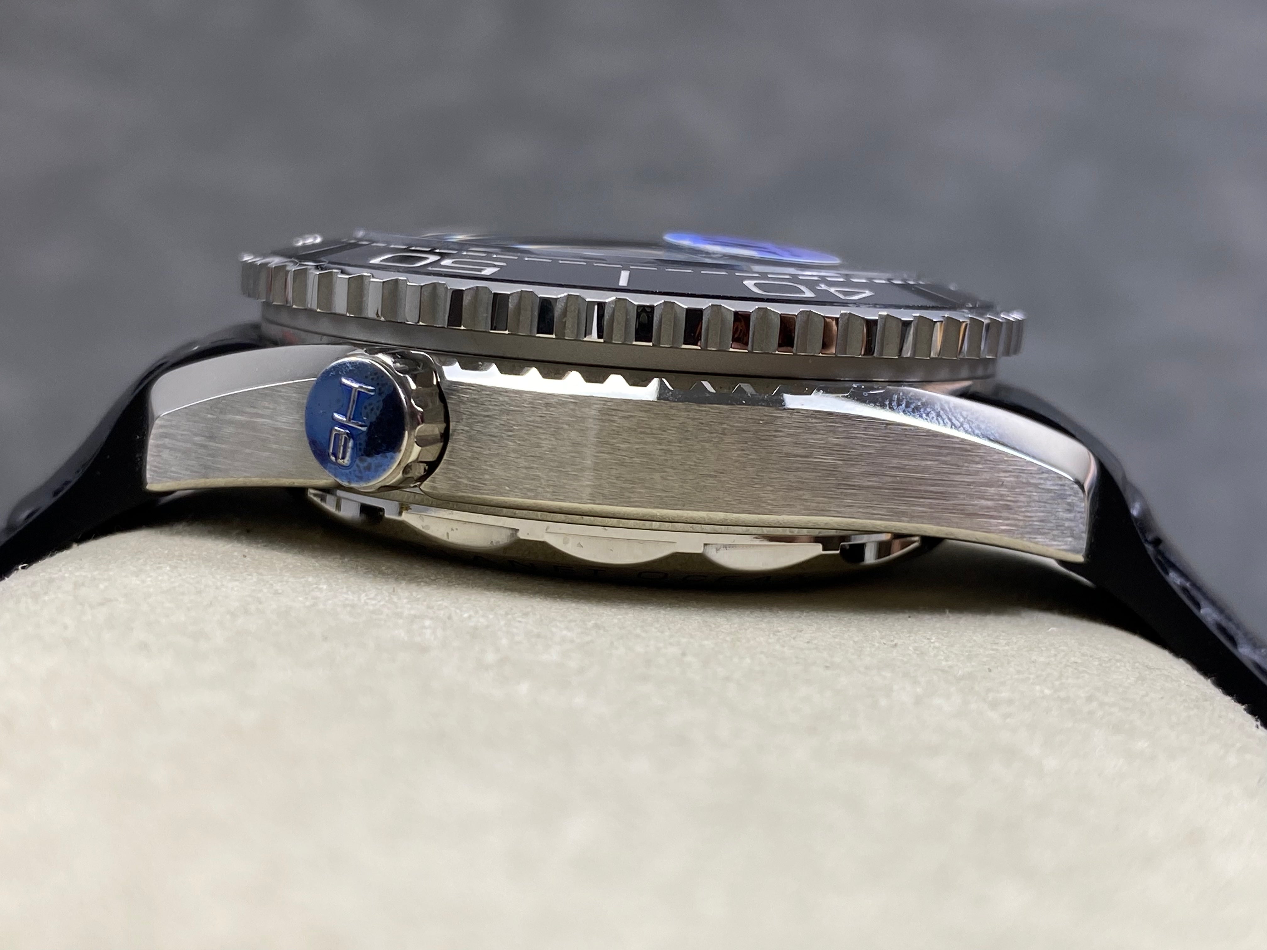 Omega Seamaster 46mm Blue Dial Sliver Case Blue Crocodile Leather