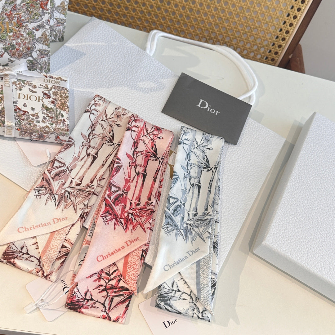 CD Twilly Mini Scarf 105cm Light Pink Mulberry Silk 924765