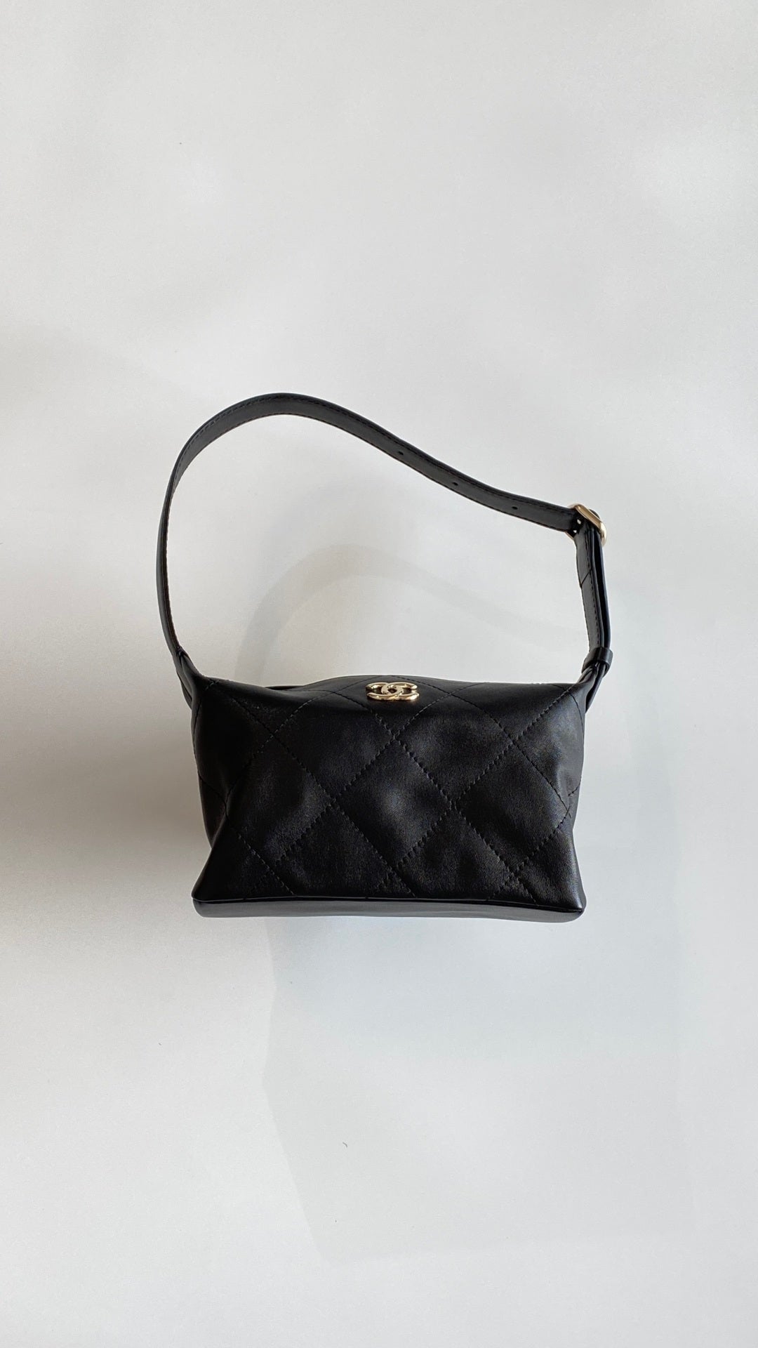 Chanel 2026 Hippie Hobo Bag 23cm Black Sheepskin