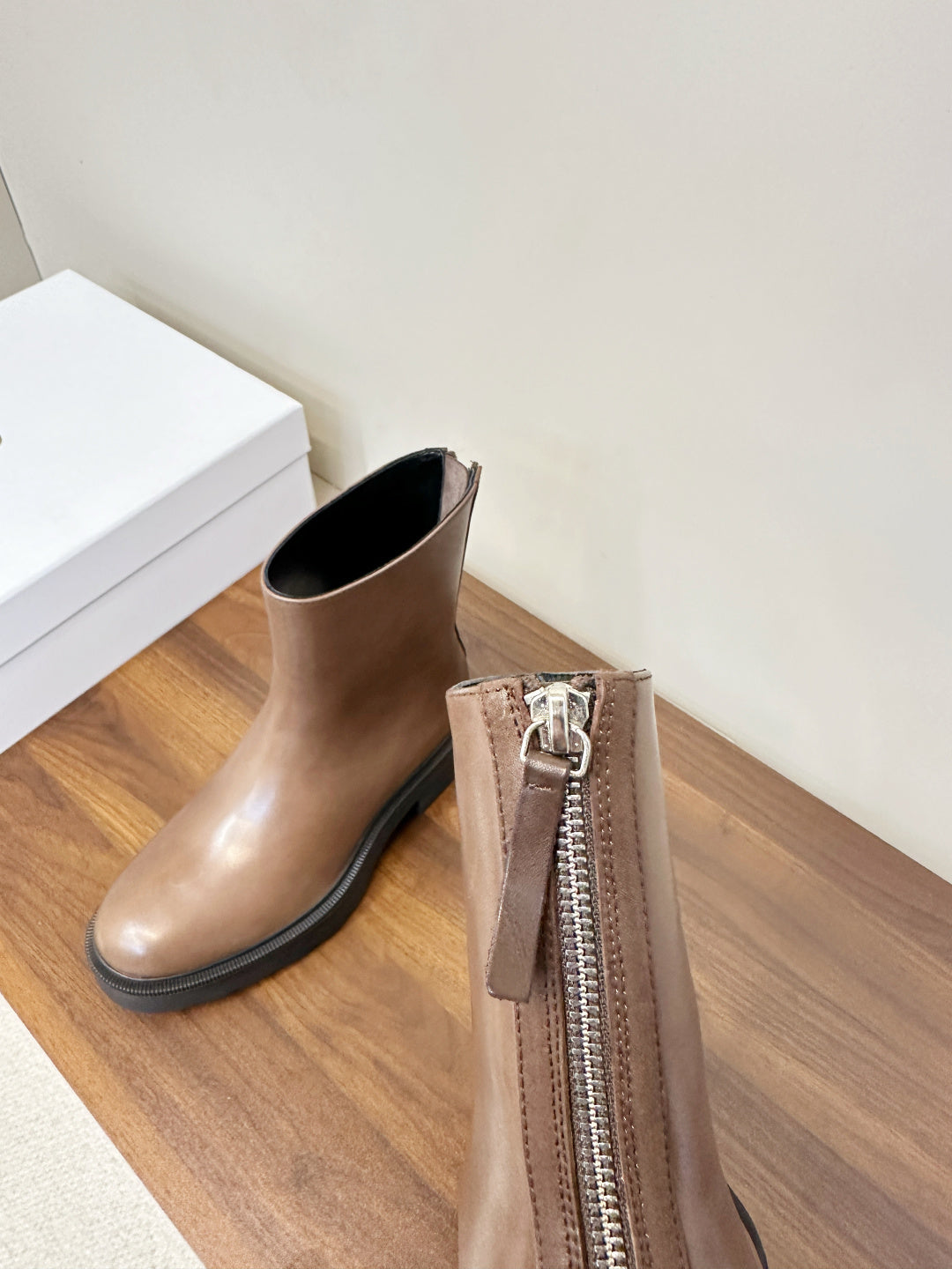 The Row 2025 Zipper Combat Boot Brown Black Lambskin 572083