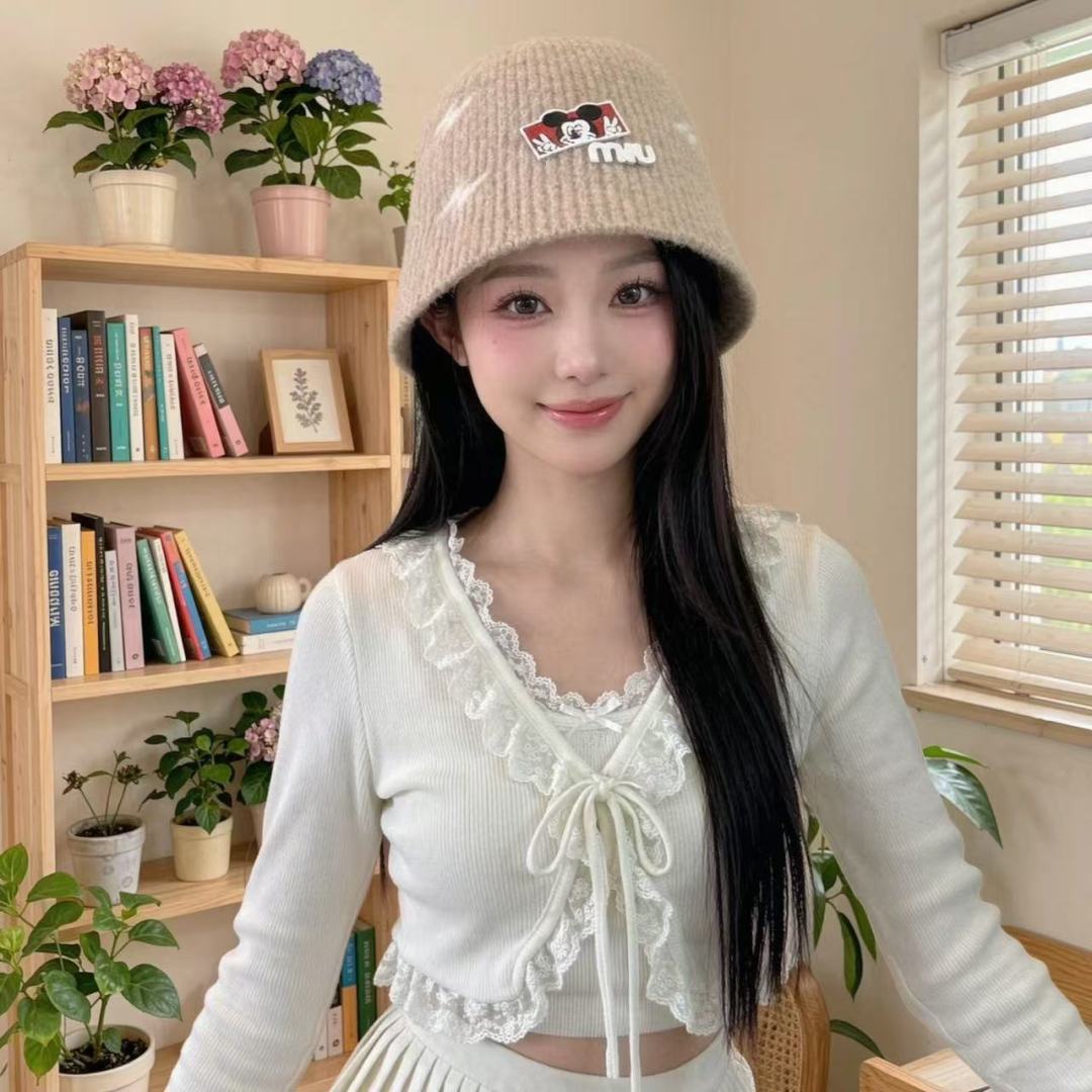 Miu Miu Wool Bucket Hat With Cartoon Character 477554