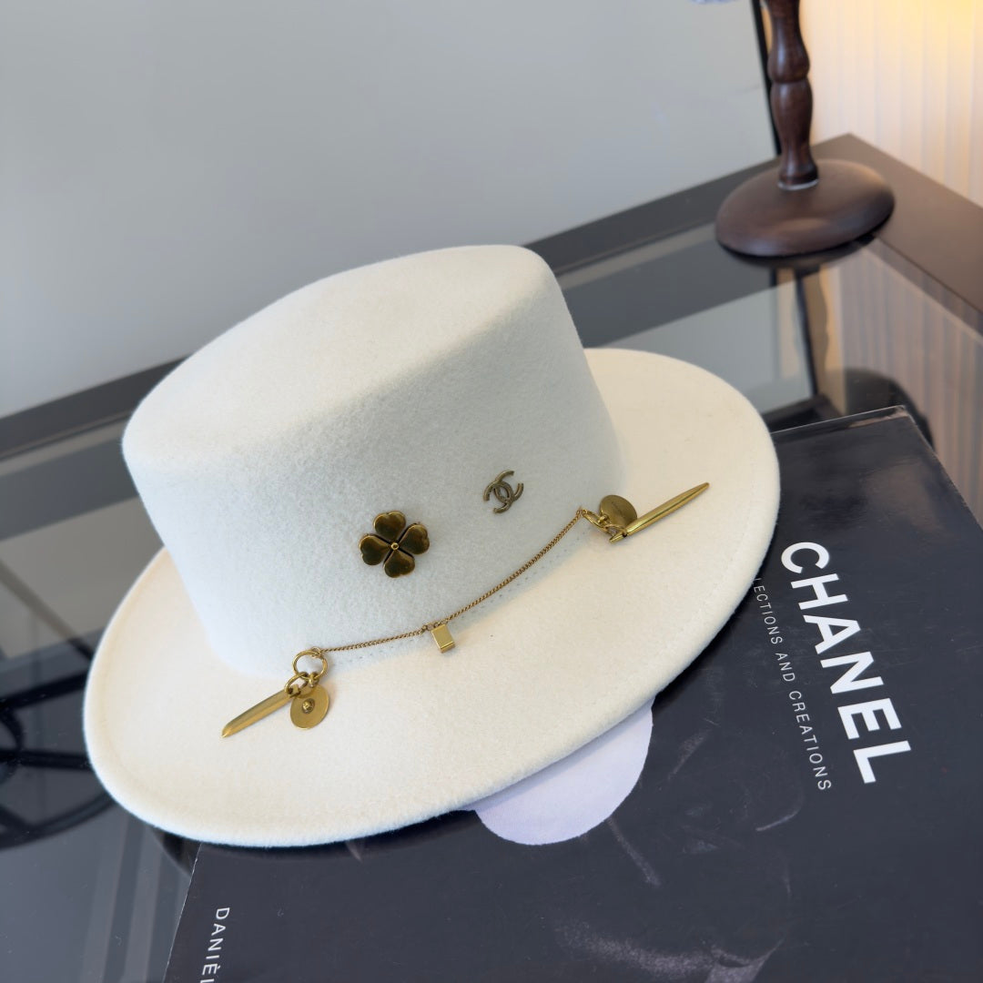 Chanel Four-leaf Clover Flat-brimmed Felt Hat 477651
