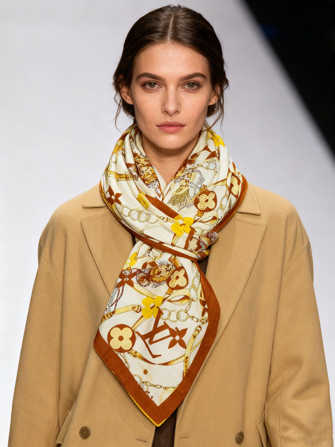 LV Latest Style Scarf 140cm Brown Beige Cashmere 969240