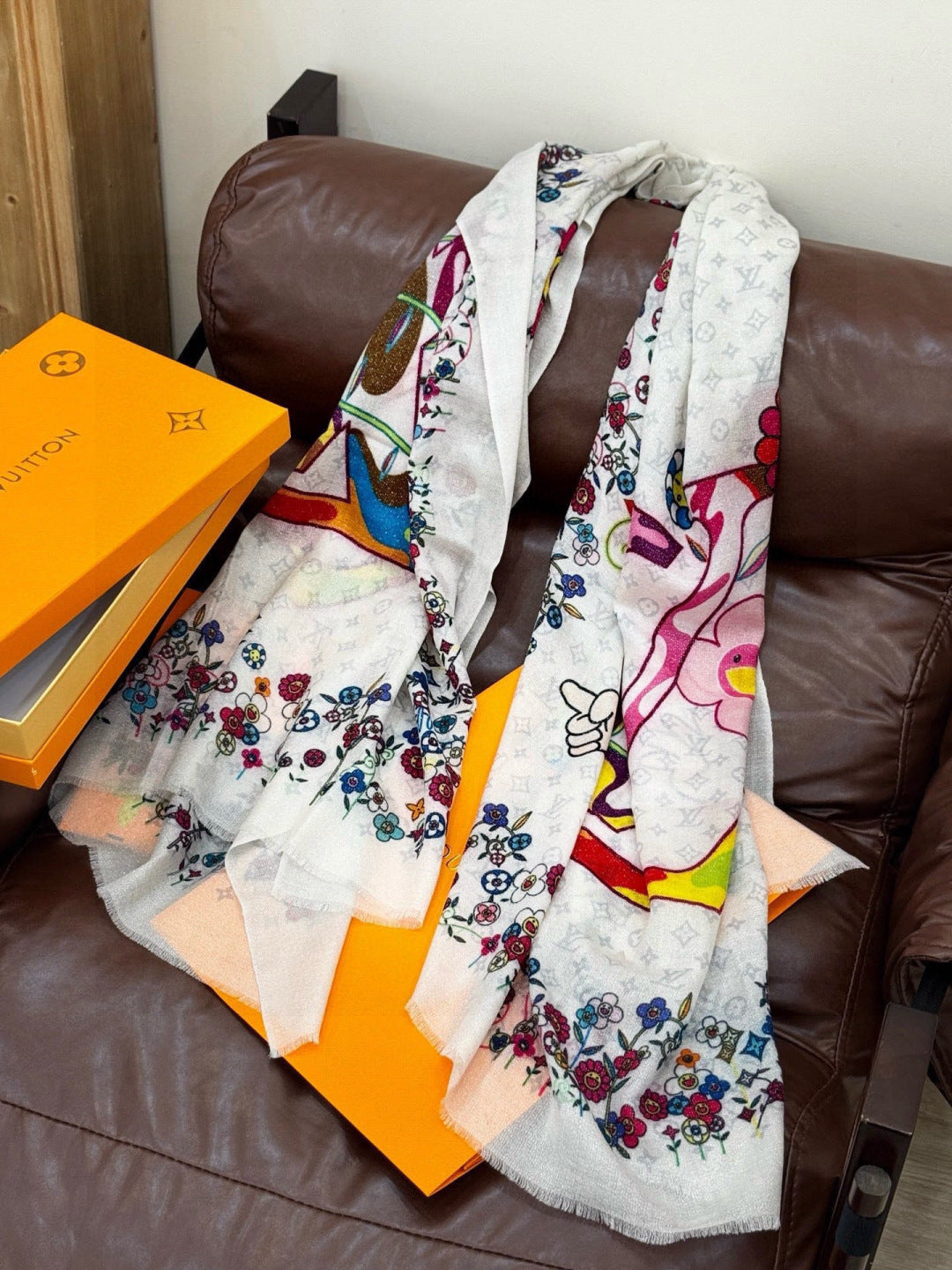 LV Glowing Scarf 200cm White Colorful Cashmere 970880