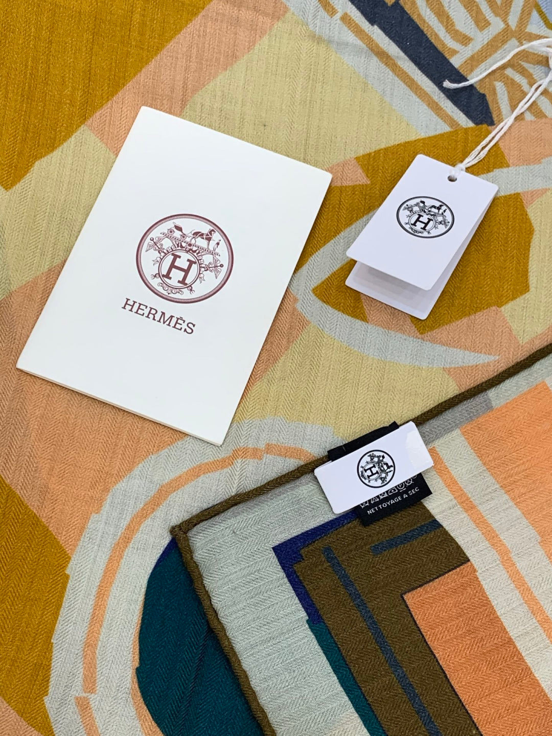 HM 25s Checkered Horse Scarf 140cm Blue Brown Cashmere Silk 970935