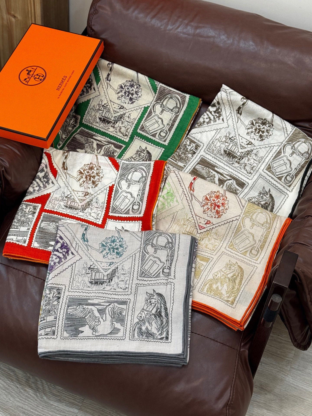 HM 25s Velvet Square Scarf 140cm Orange White Black Cashmere Silk 970940