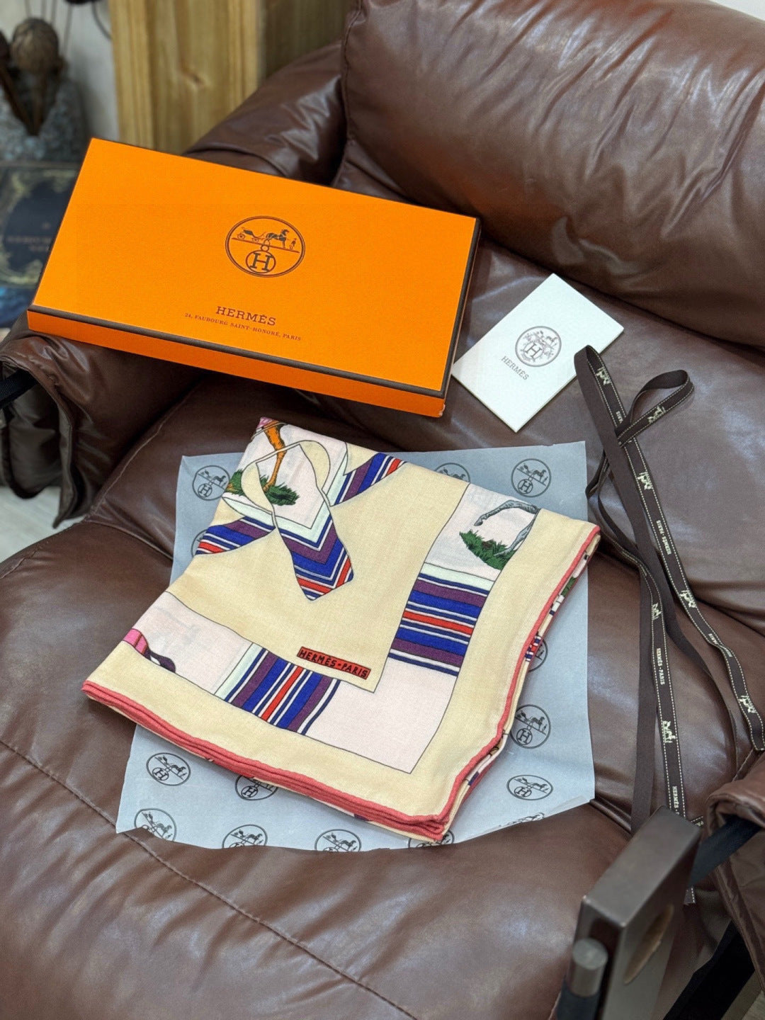 HM 25s Golden Spurs Scarf 140cm Beige Blue Cashmere 976284