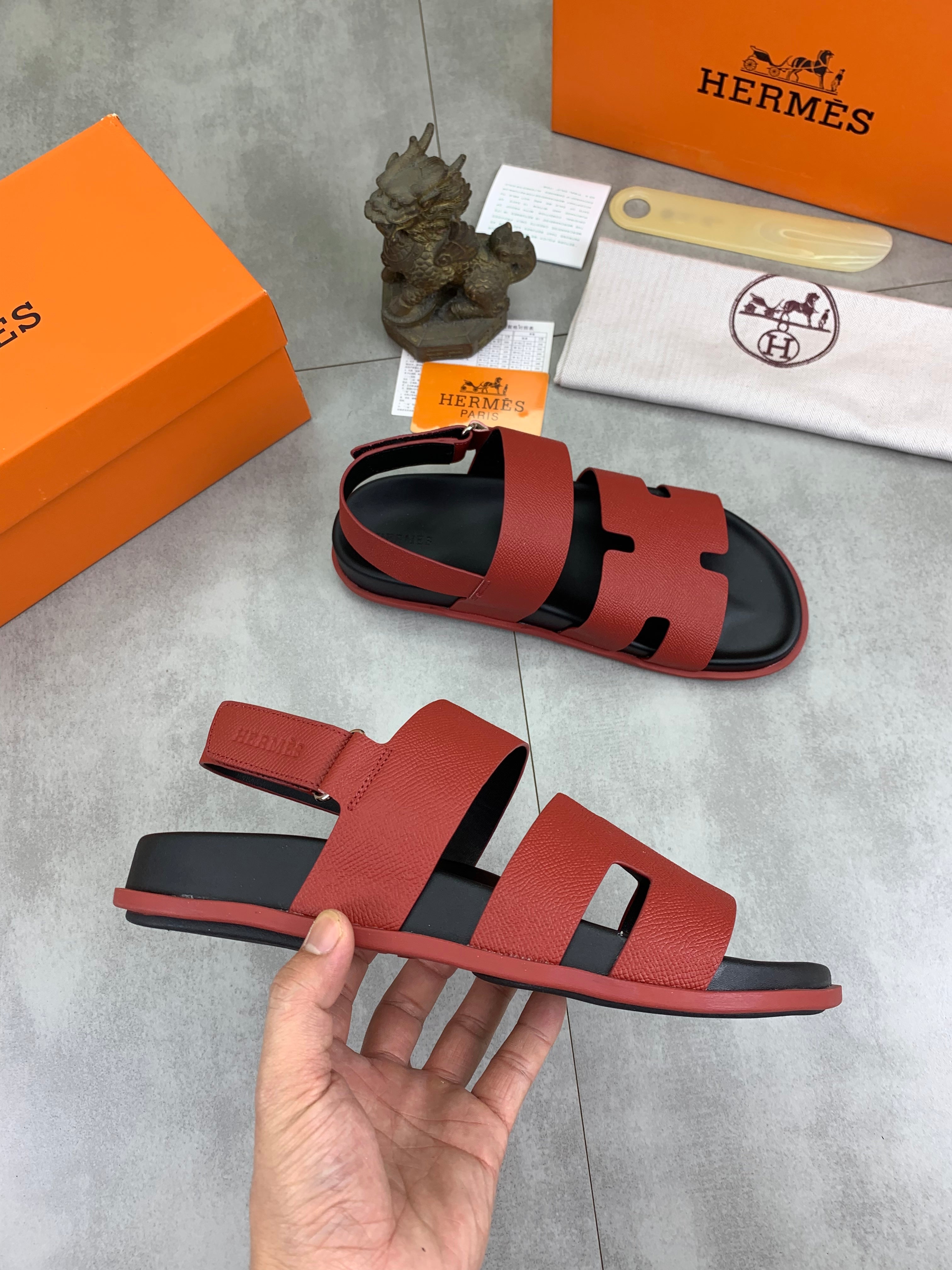 HM Men's Genius Sandals Red Calfskin 645501