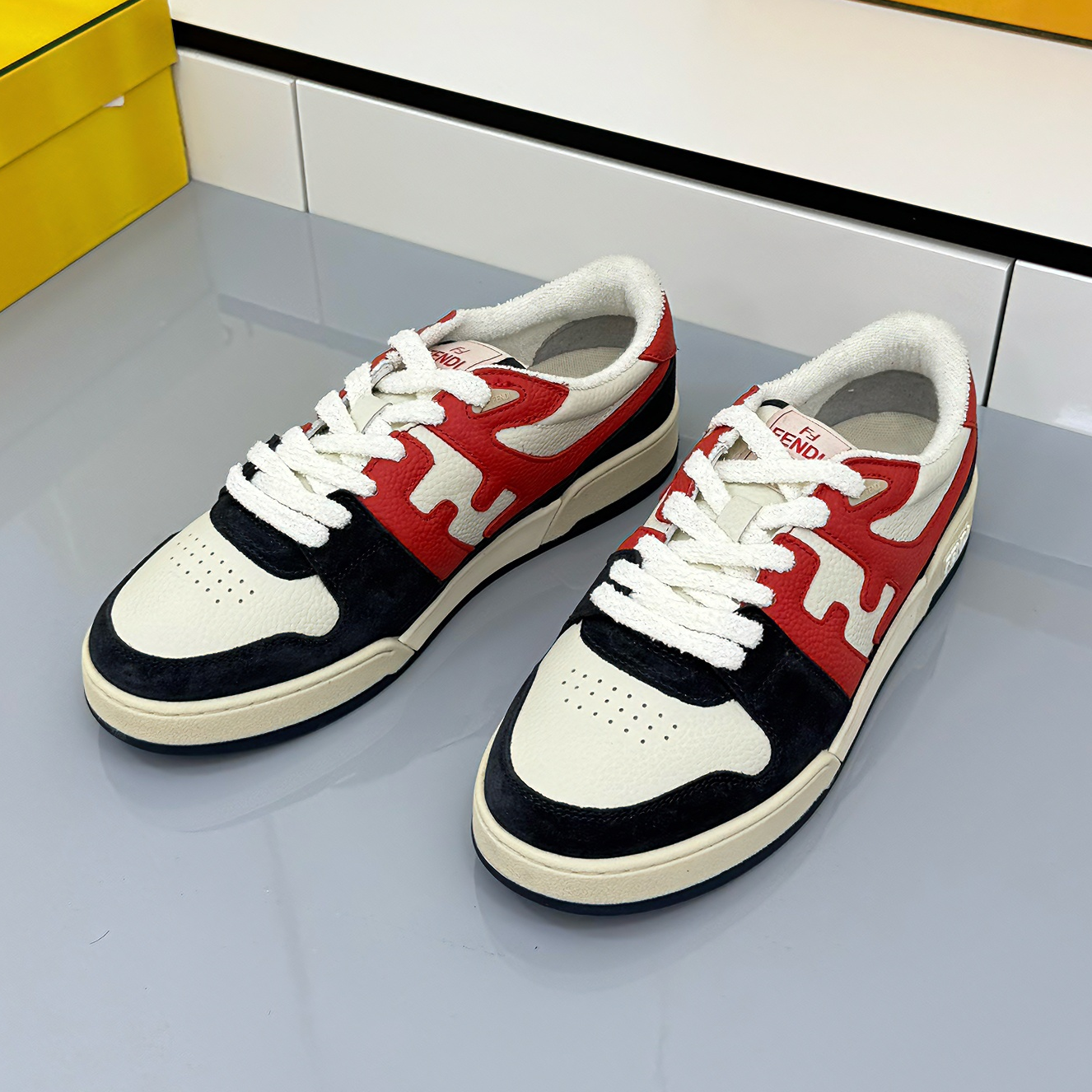 Fendi 2025 Sneaker Red Black Suede Cowhide 559784