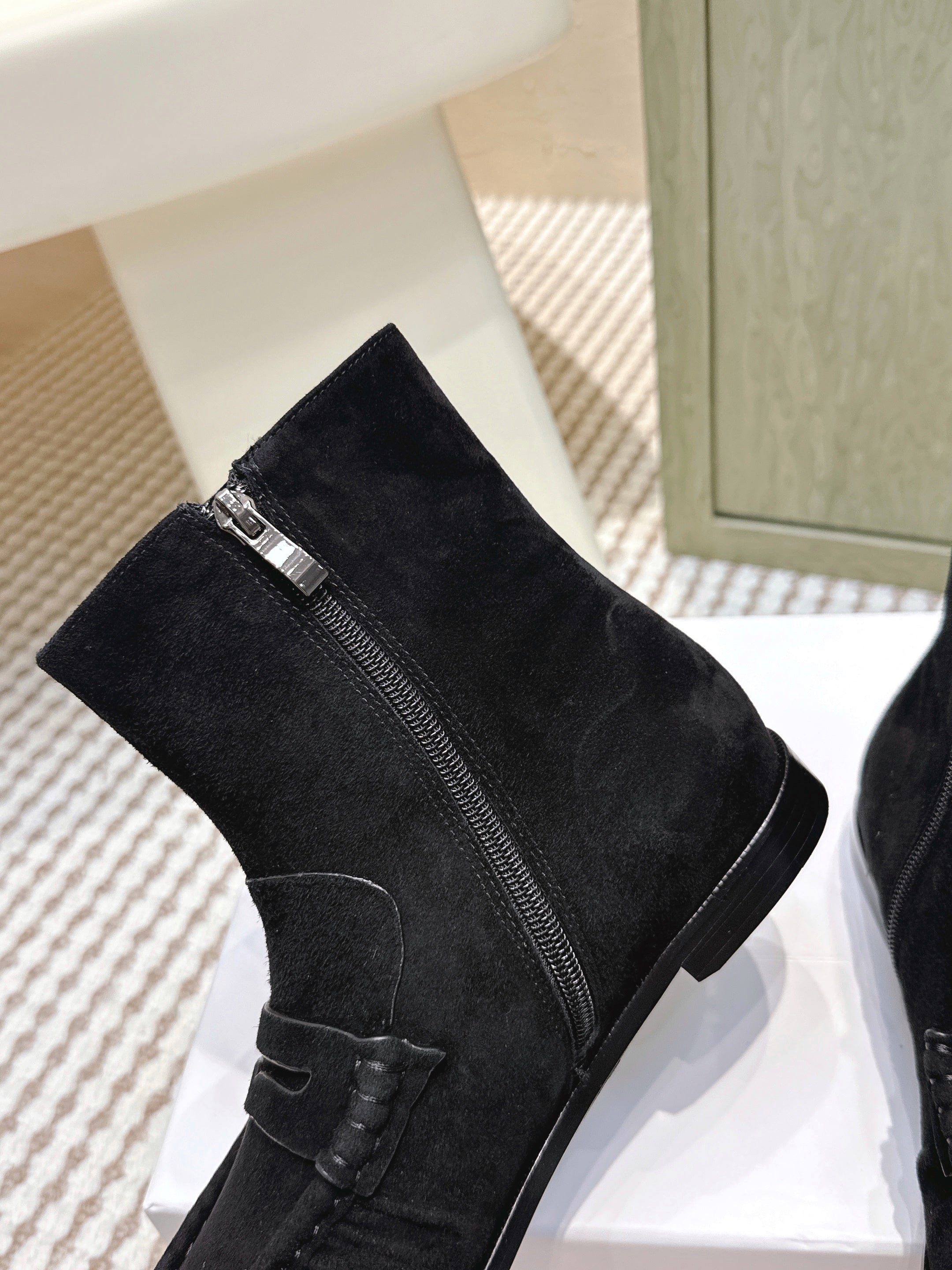 YSL 2025 High-top Loafer Black Suede 569417