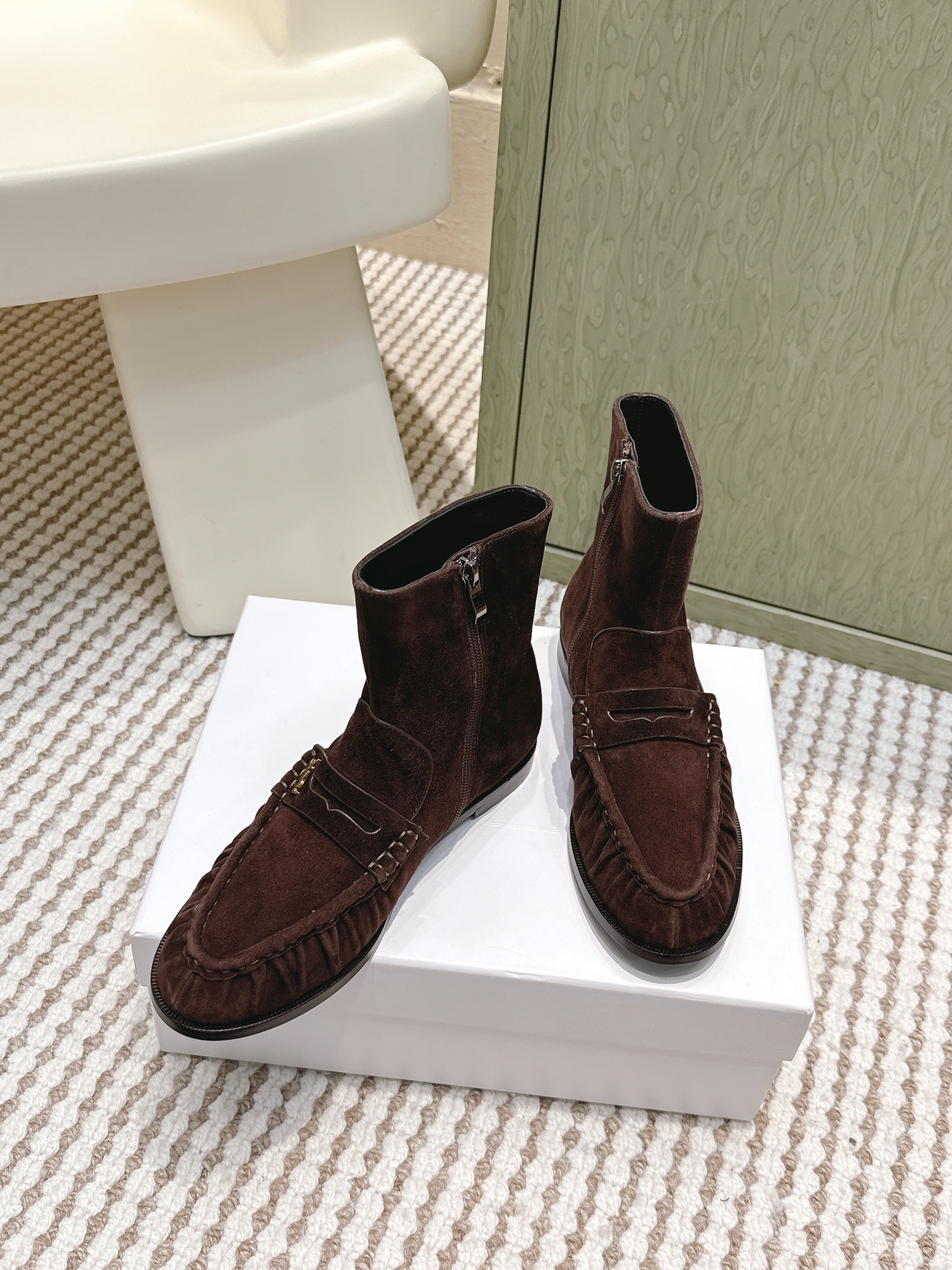 YSL 2025 High-top Loafer Brown Suede 569418