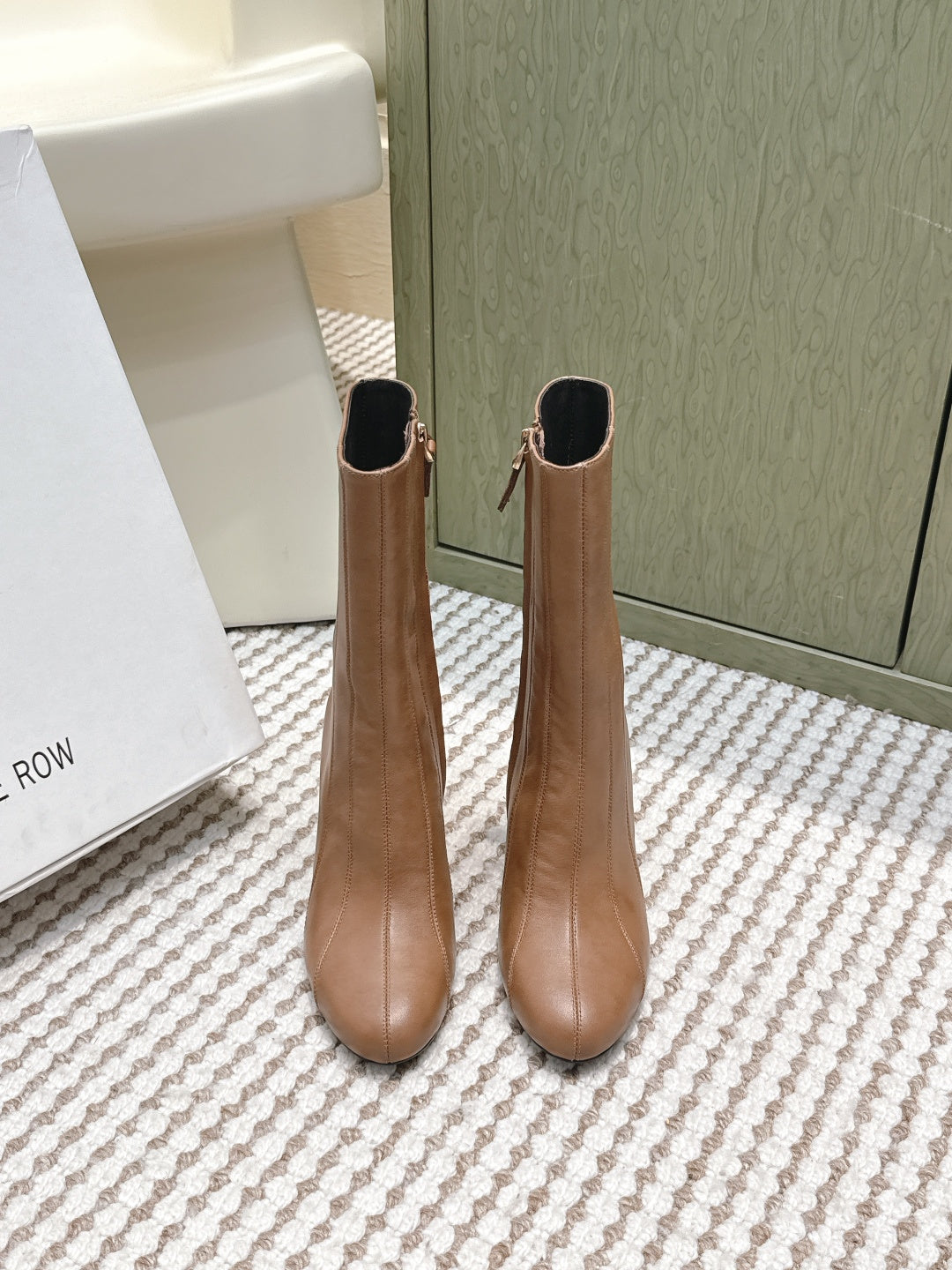 The Row 2025 Chunky Heel Round Toe Ankle Boot Brown Leather 572086