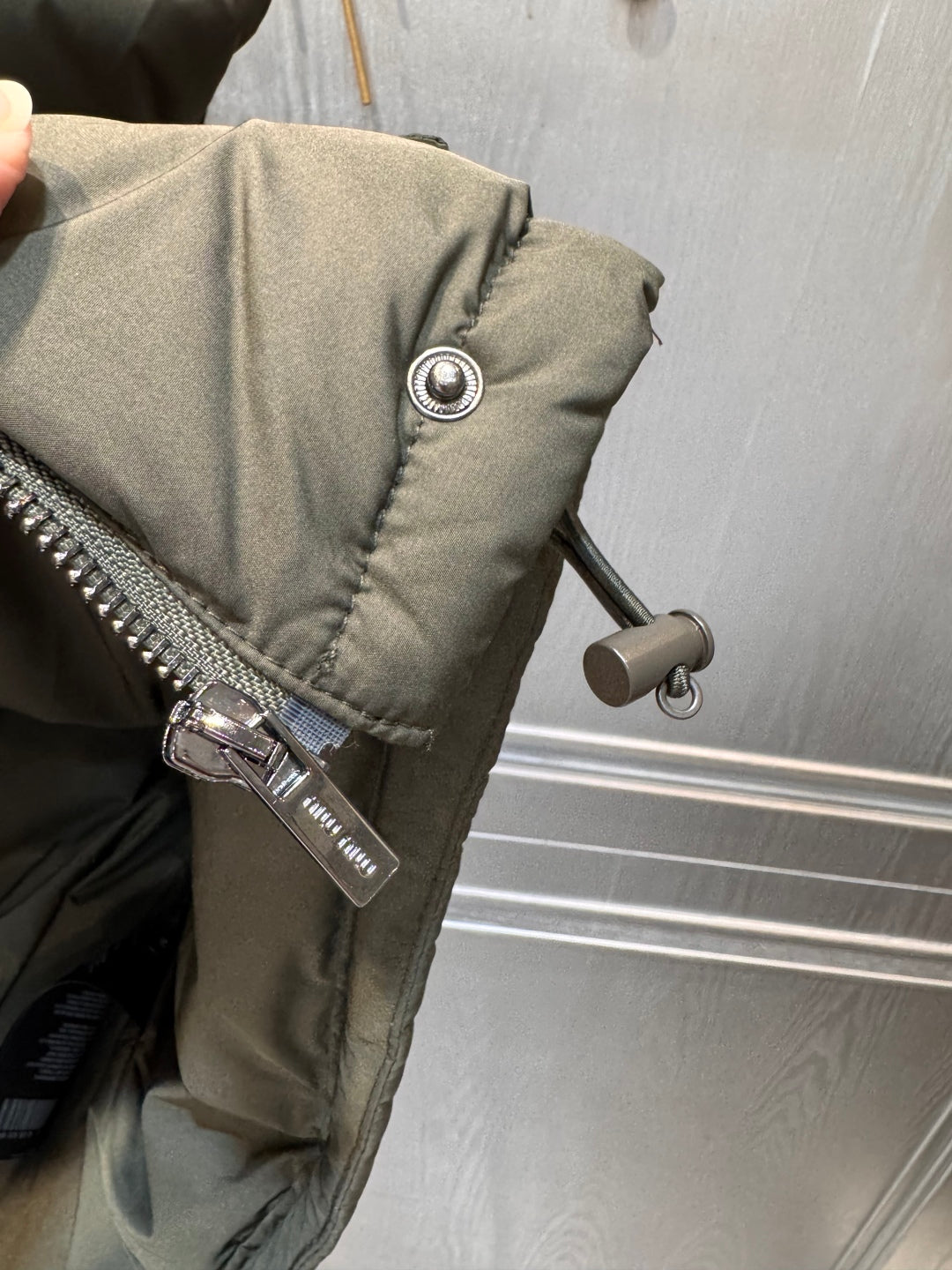 Miu Miu 25 Sleeveless Down Vest Olive Green Black Polyester